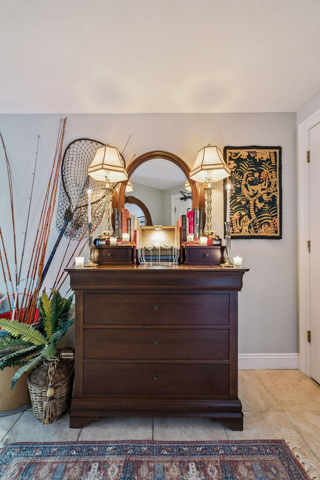 5004 Thomas Drive, 1712