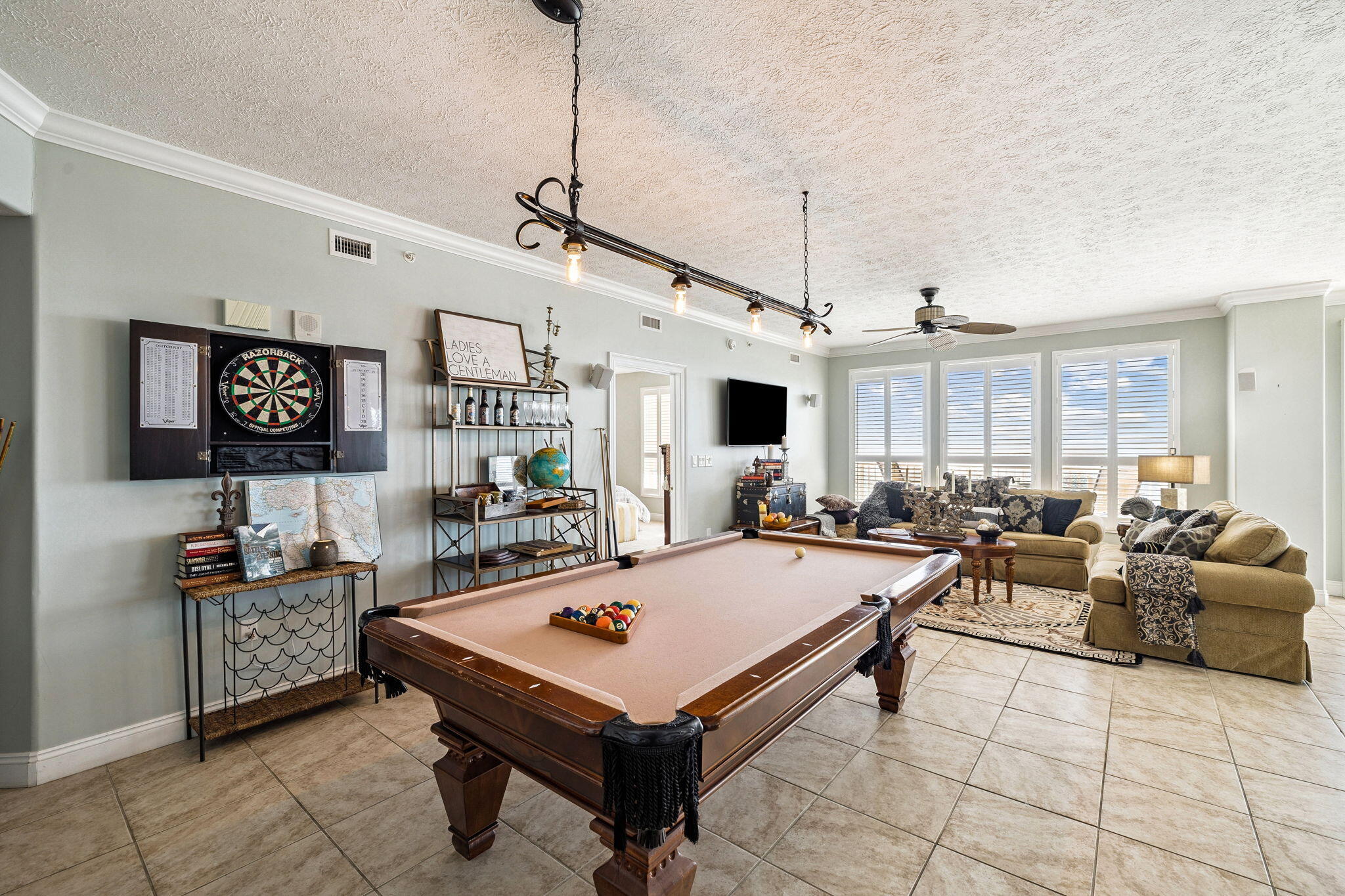 5004 Thomas Drive, 1712