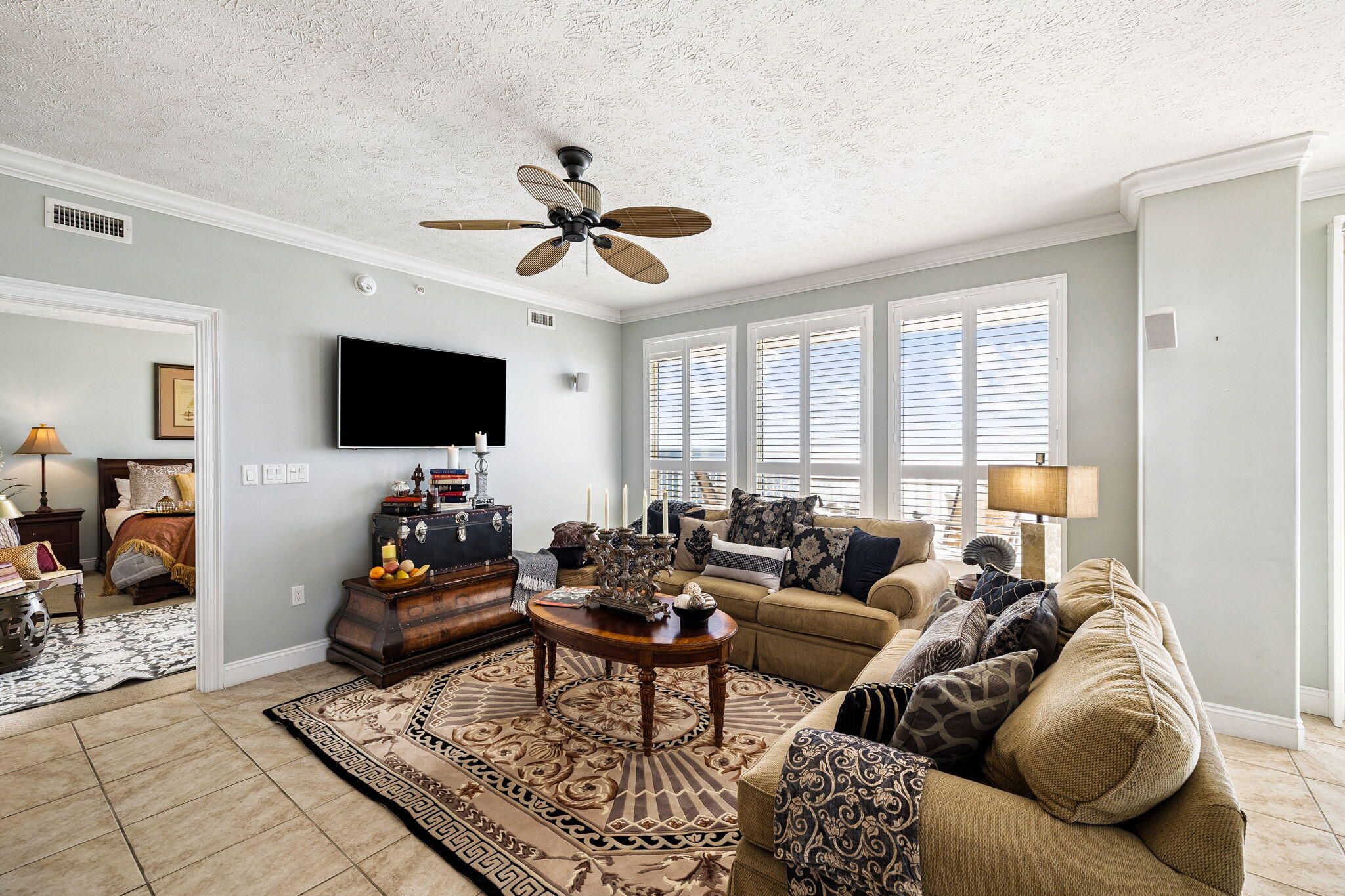 5004 Thomas Drive, 1712