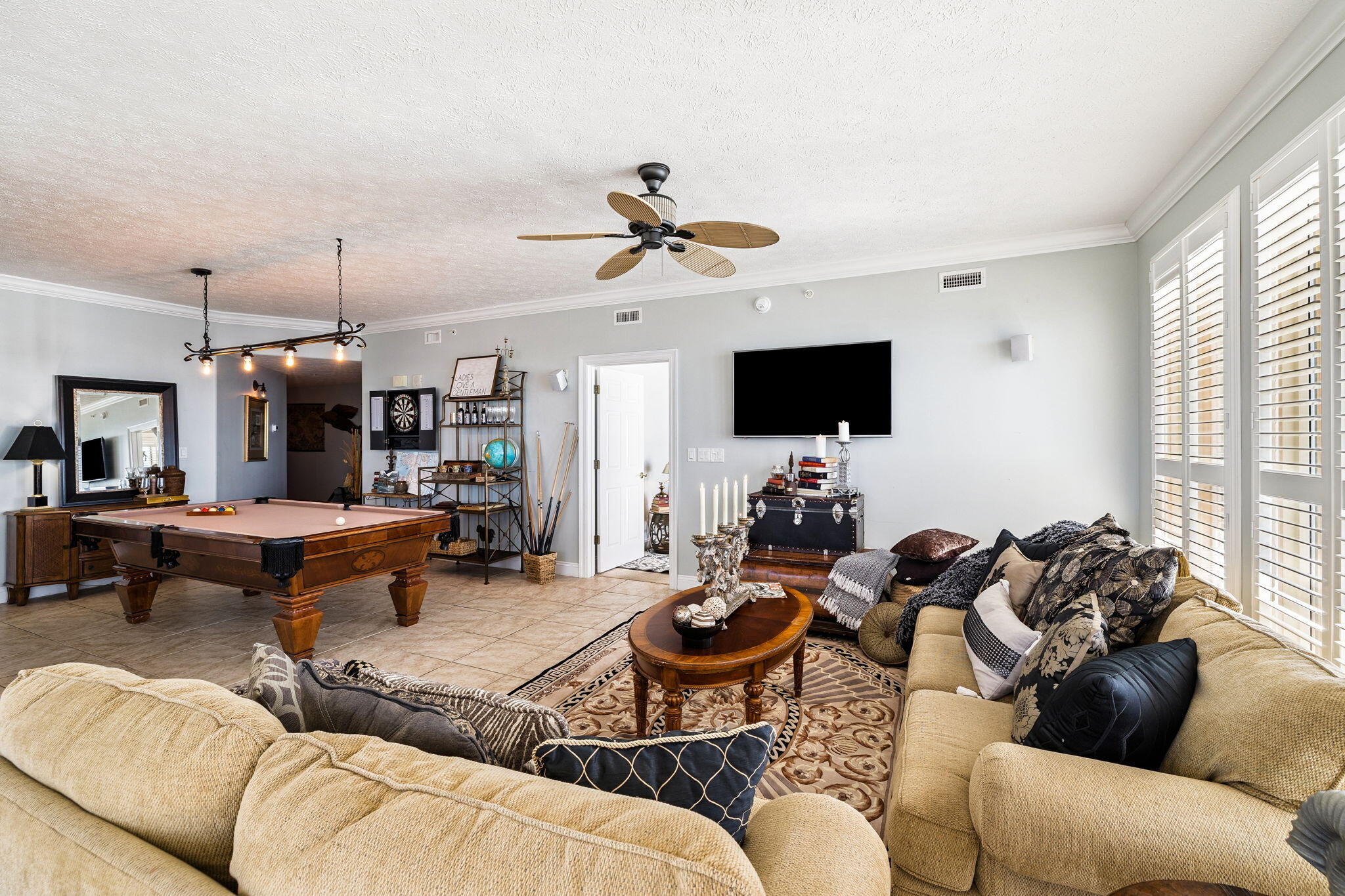 5004 Thomas Drive, 1712