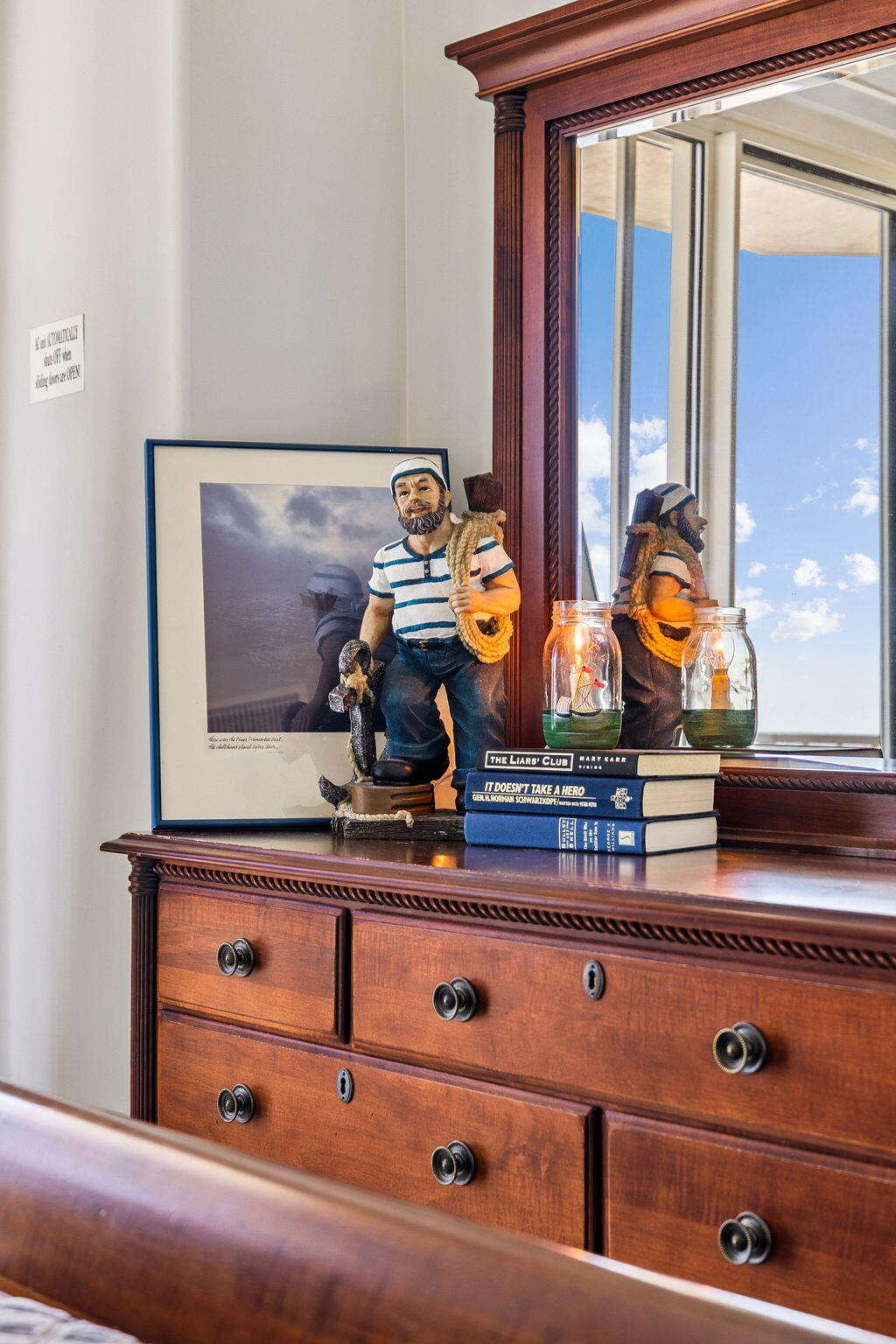 5004 Thomas Drive, 1712