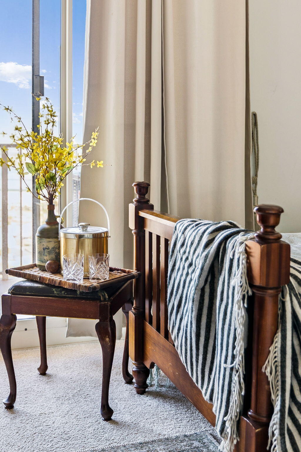 5004 Thomas Drive, 1712