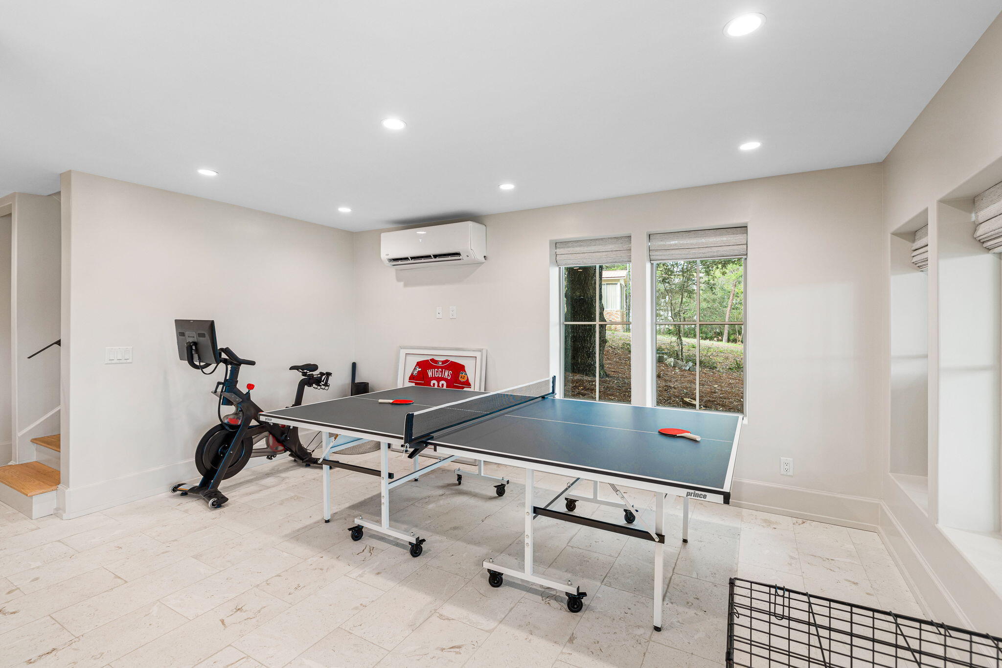 638 N Walton Lakeshore Drive