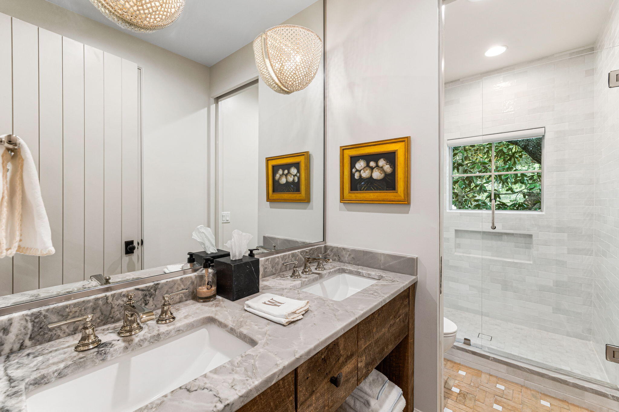 638 N Walton Lakeshore Drive