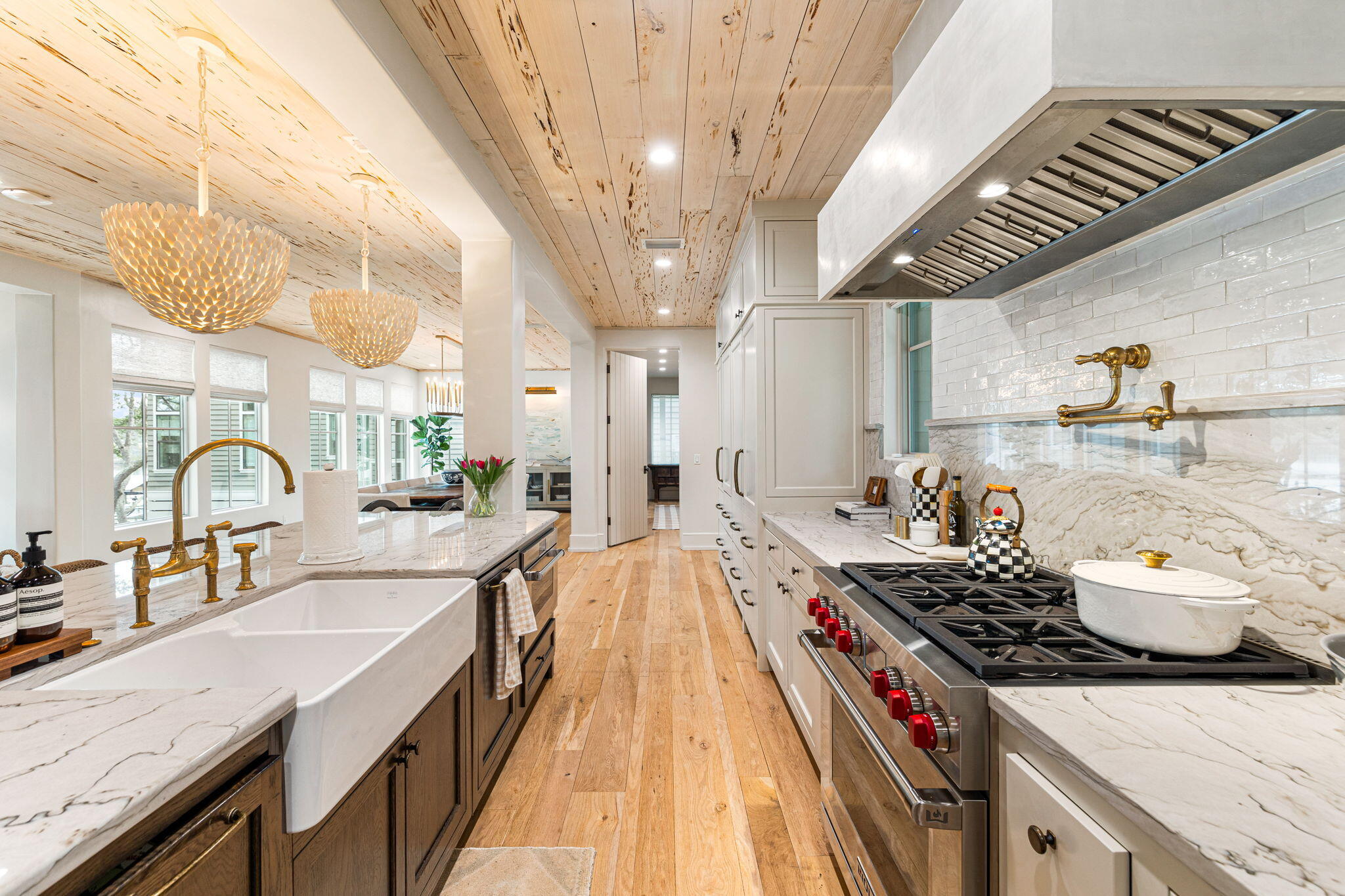 638 N Walton Lakeshore Drive