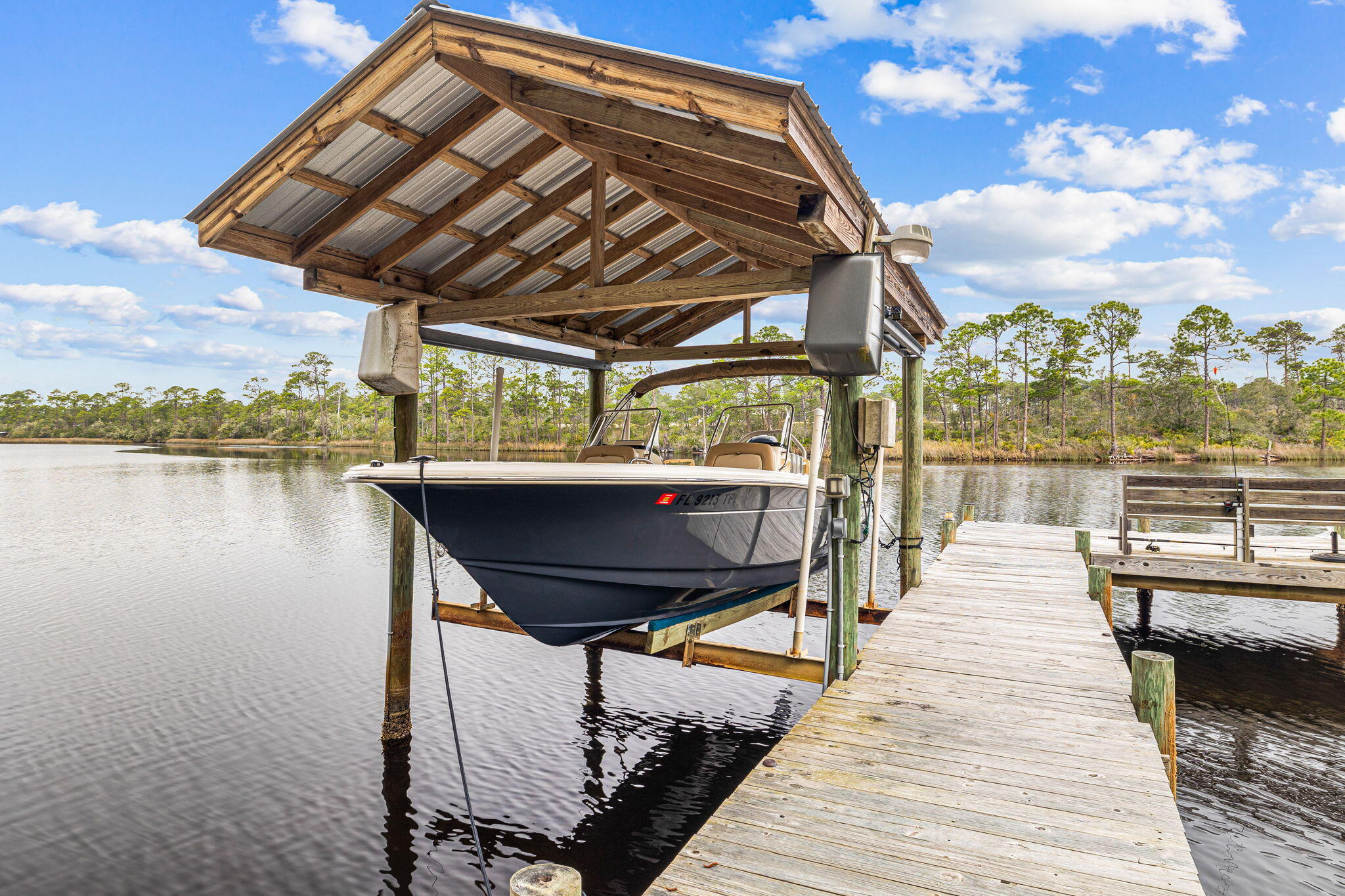 638 N Walton Lakeshore Drive