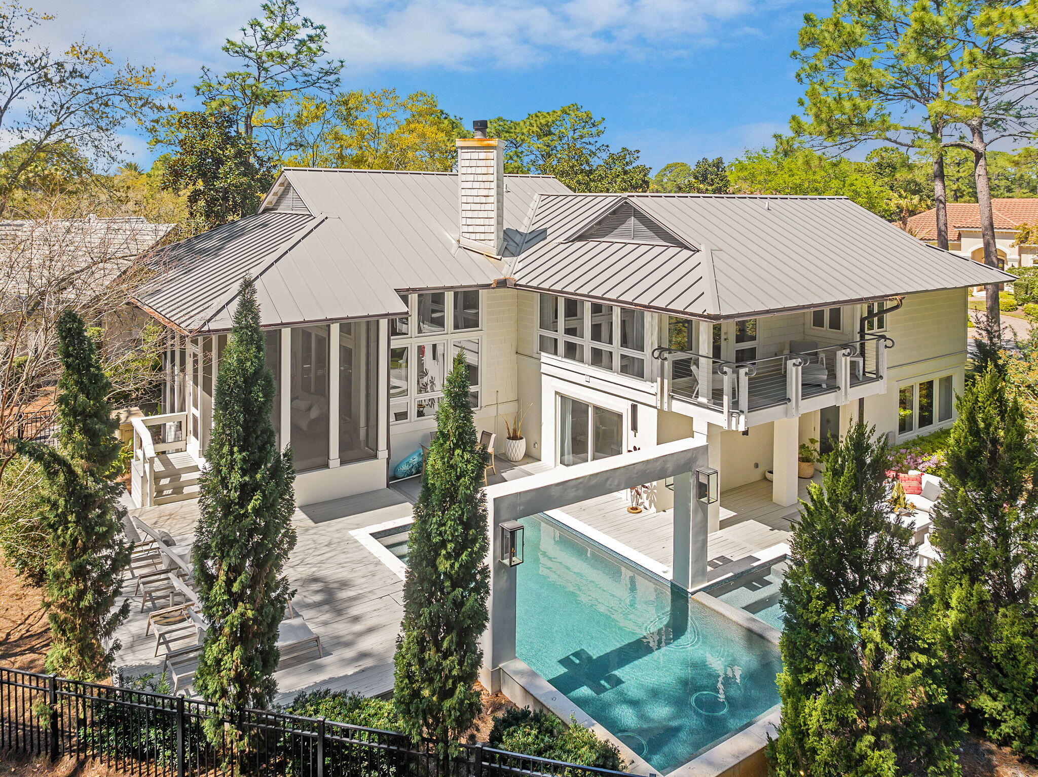 2932 Pine Valley Drive