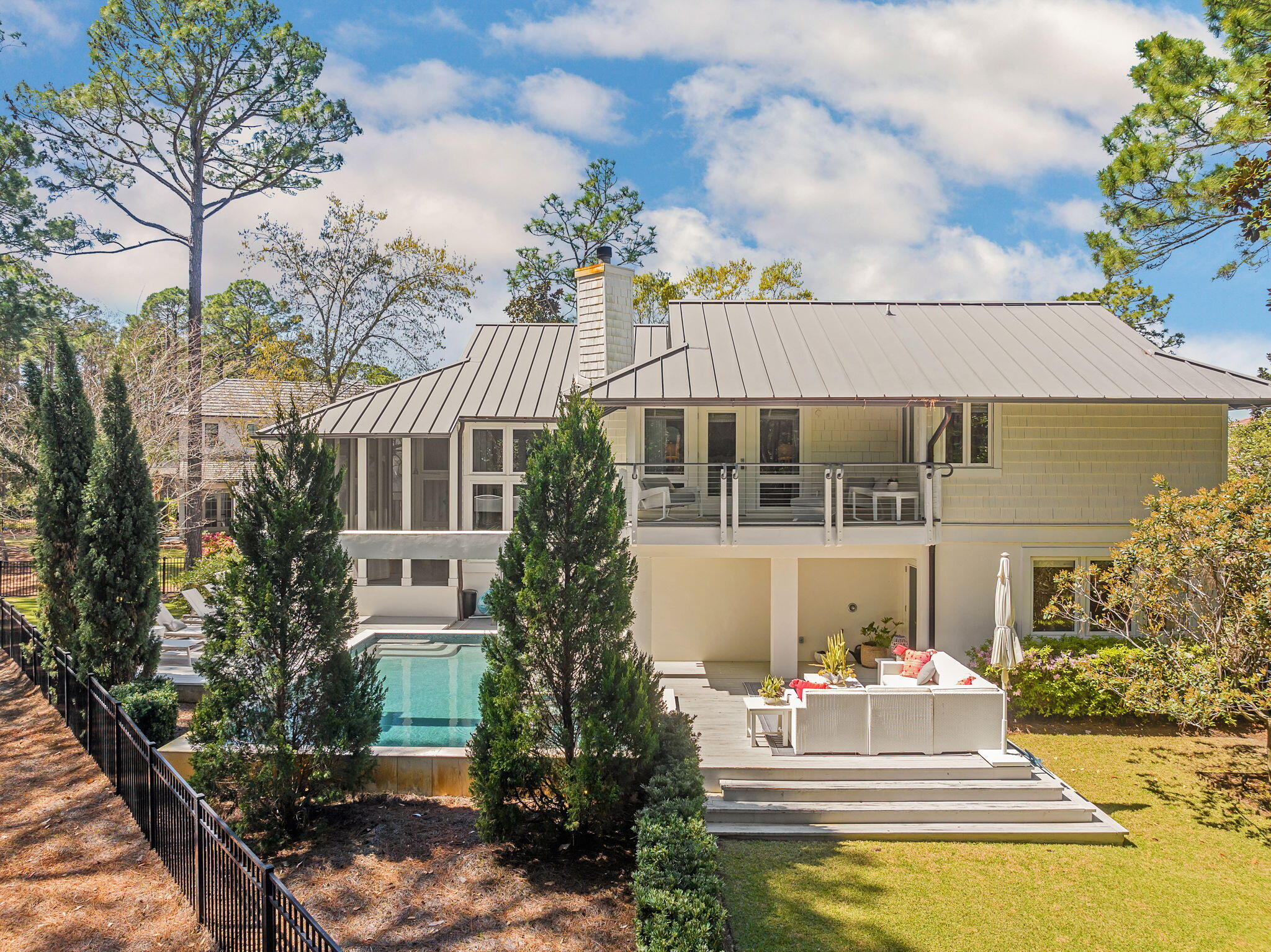 2932 Pine Valley Drive