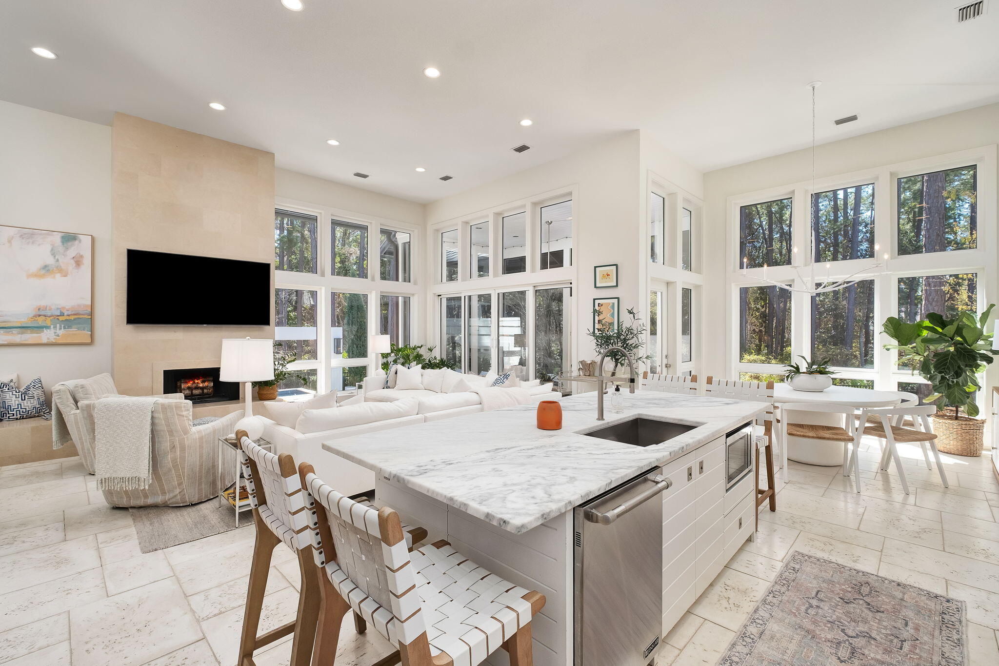 2932 Pine Valley Drive