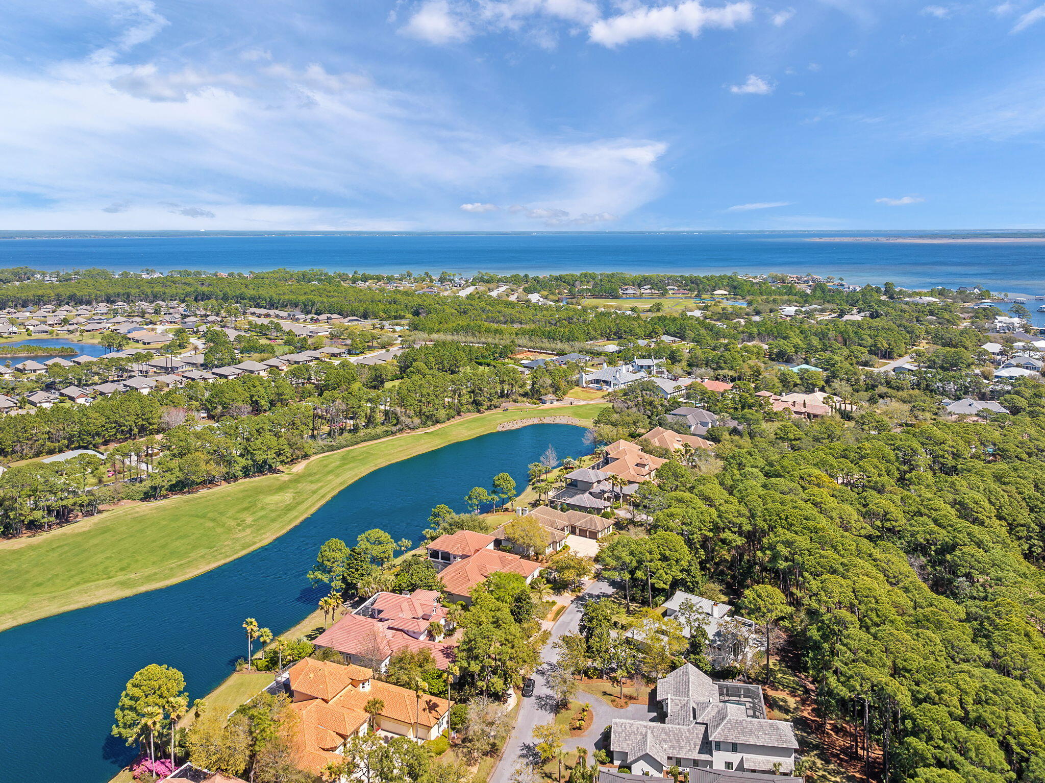 2932 Pine Valley Drive