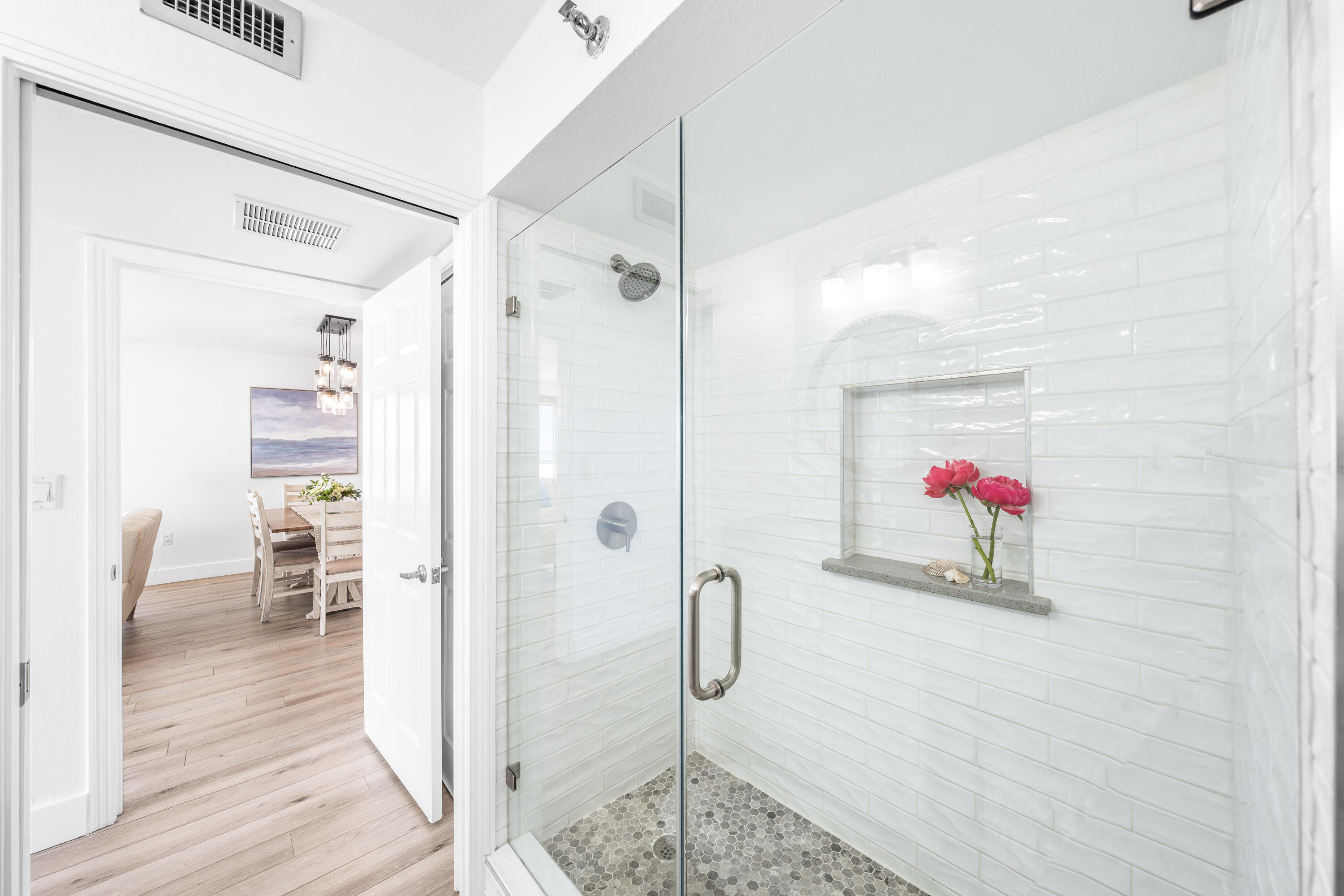 9815 US Hwy 98 W A306