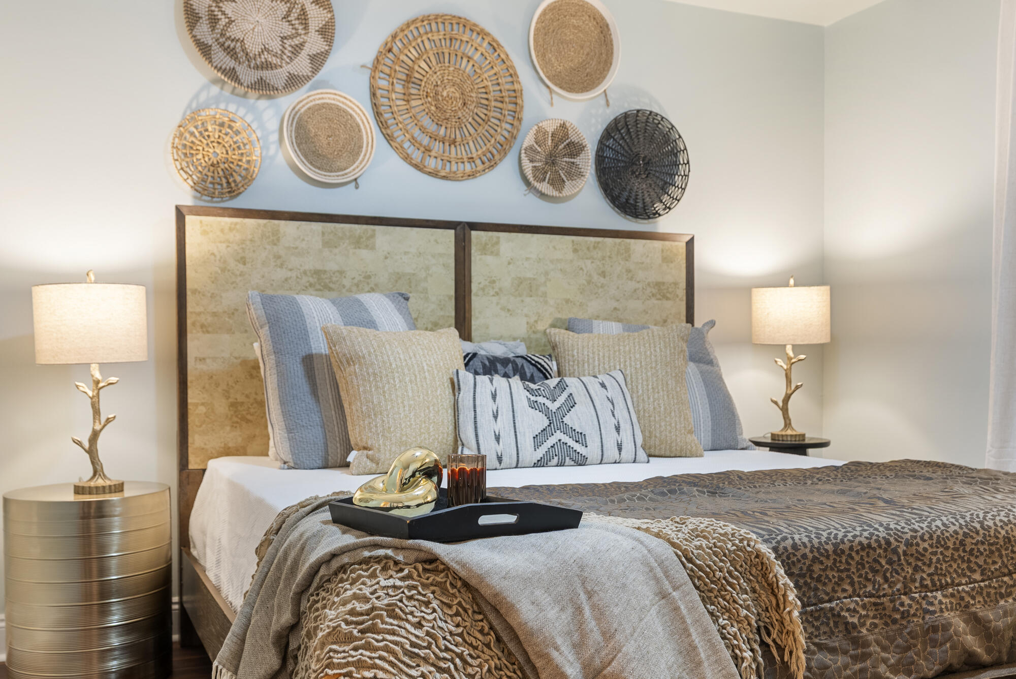 5004 Thomas Drive UNIT 209