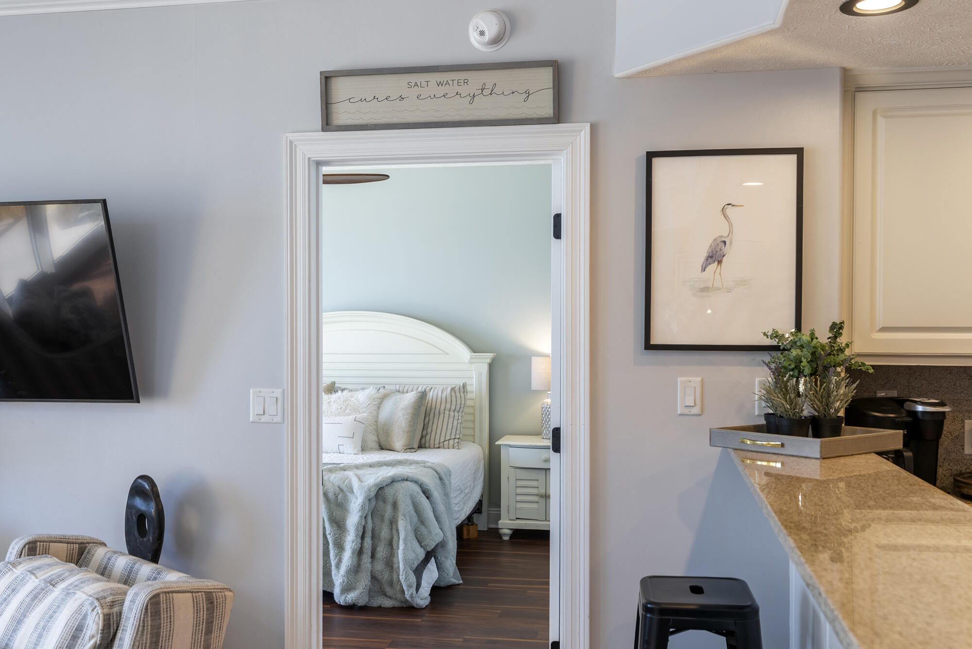 5004 Thomas Drive UNIT 209