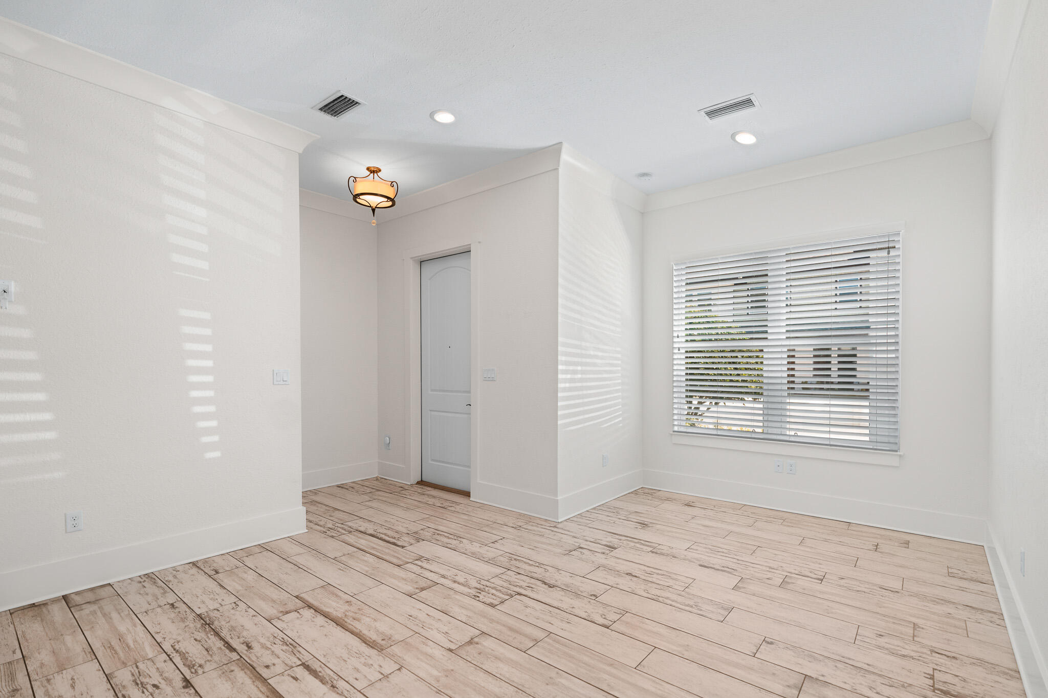 995 Airport Road UNIT 25