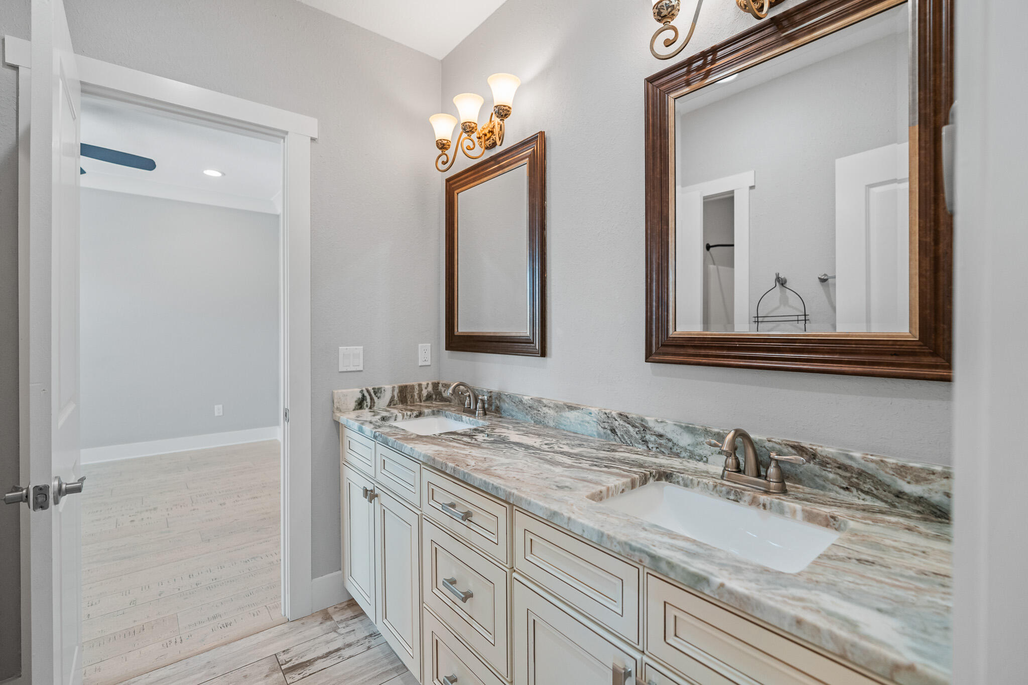 995 Airport Road UNIT 25