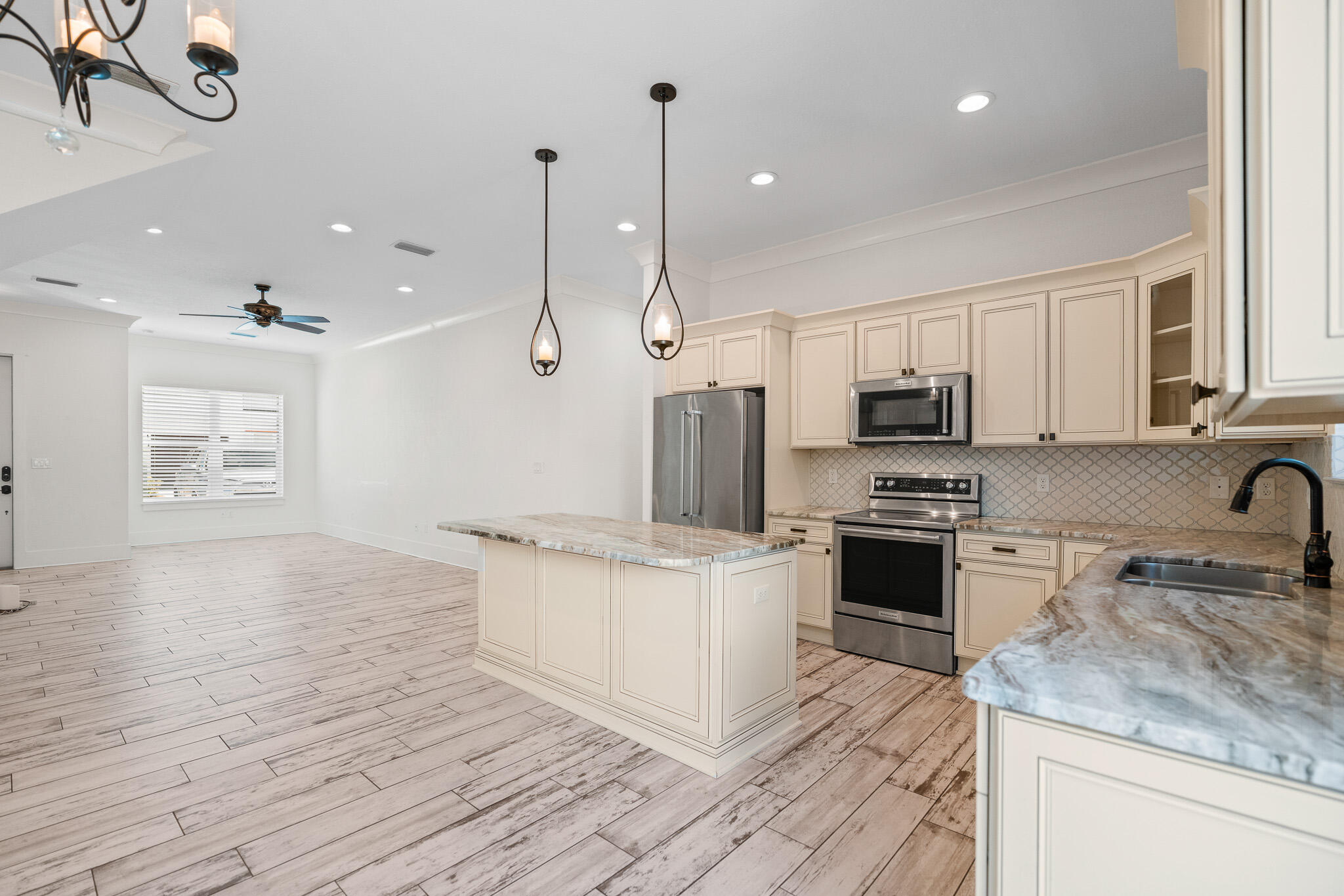 995 Airport Road UNIT 25