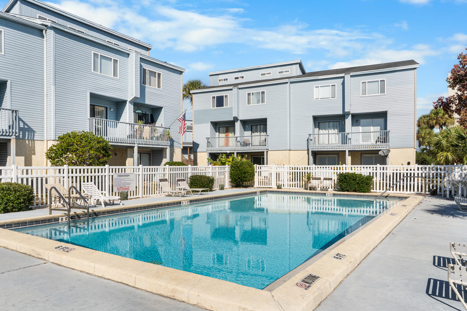 330 Bluefish Drive 204