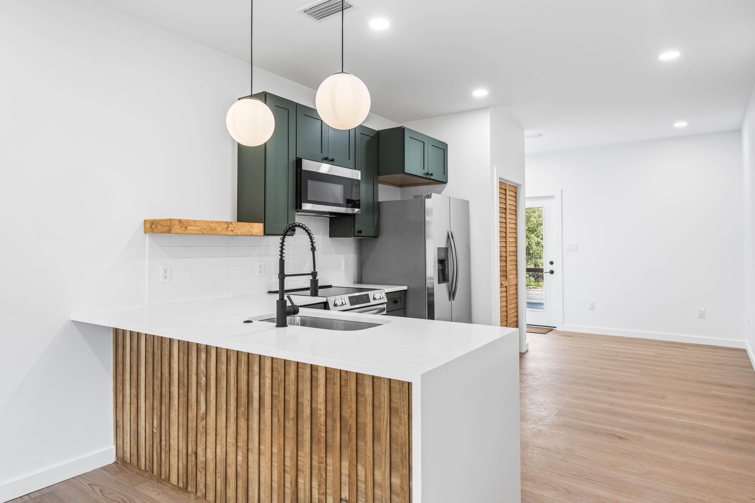 1317 N Co Highway 393