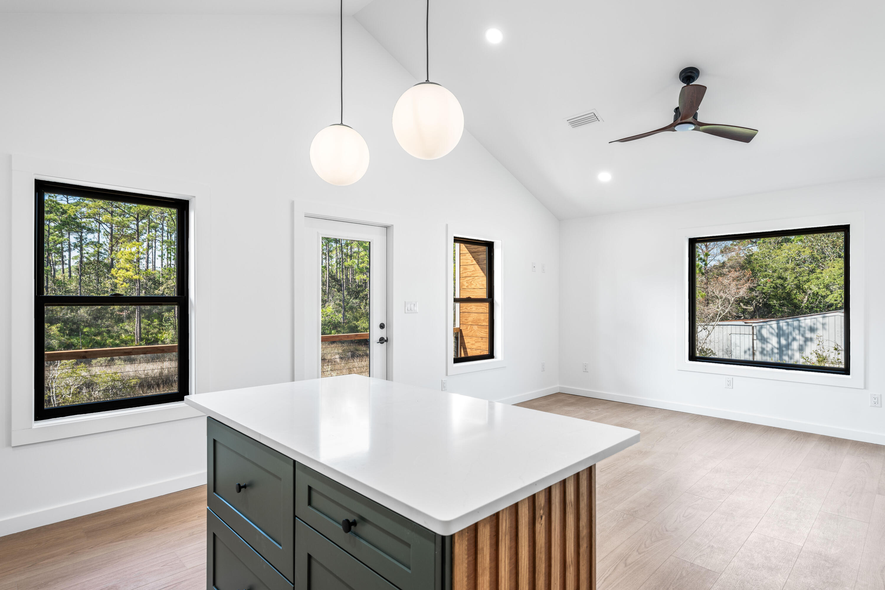 1317 N Co Highway 393