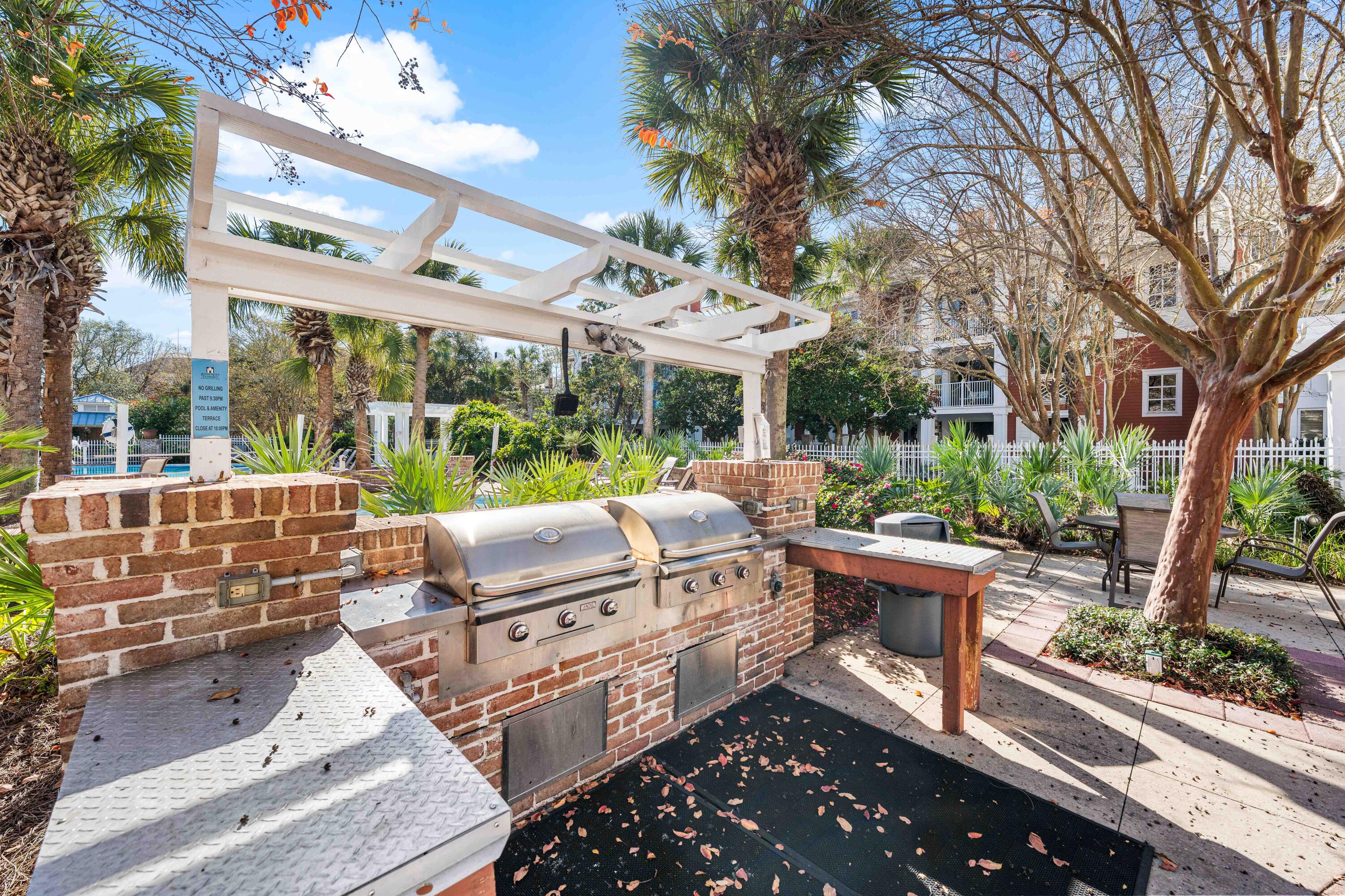 9200 Baytowne Wharf Boulevard 444/446