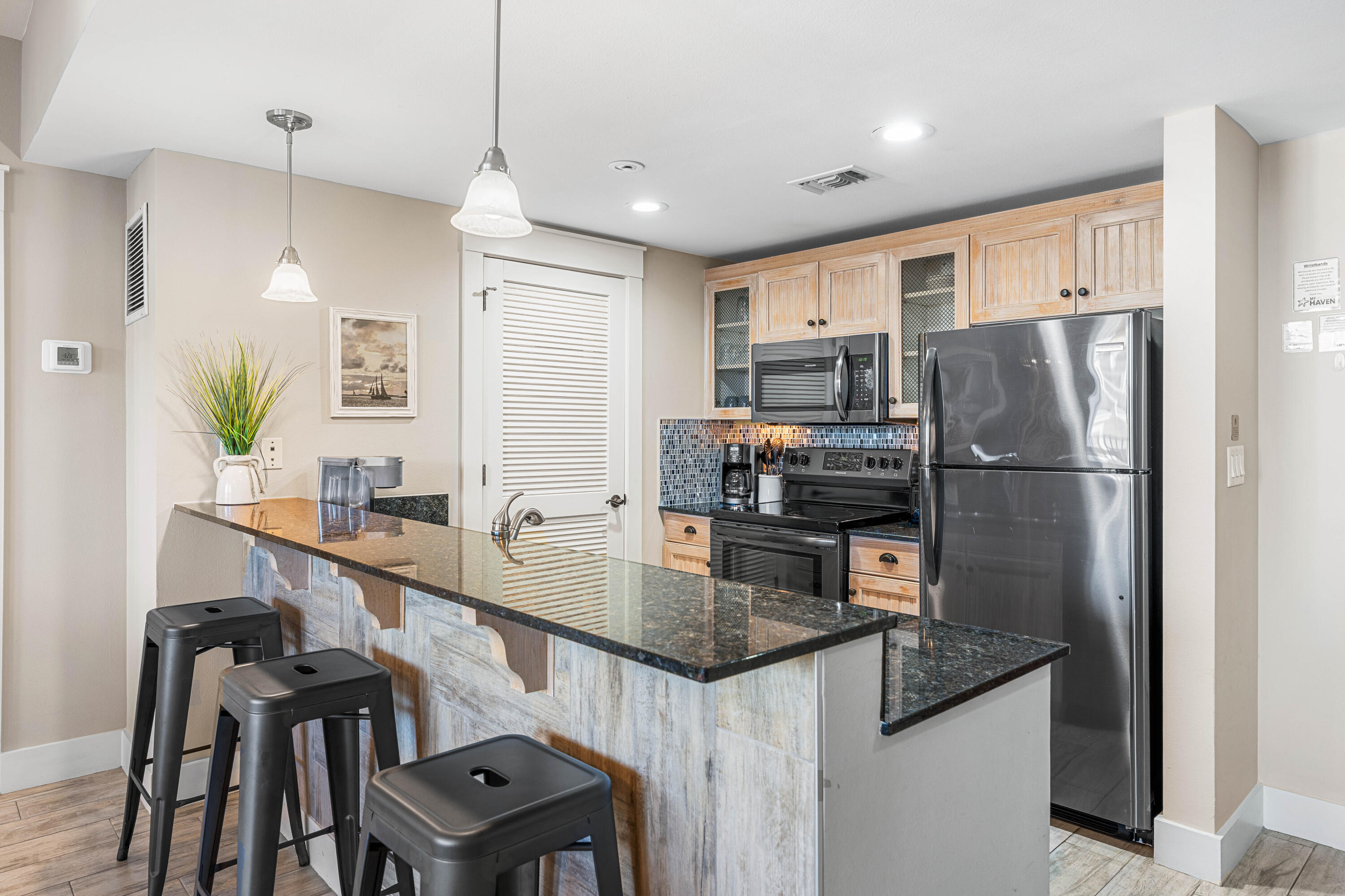 9200 Baytowne Wharf Boulevard 444/446