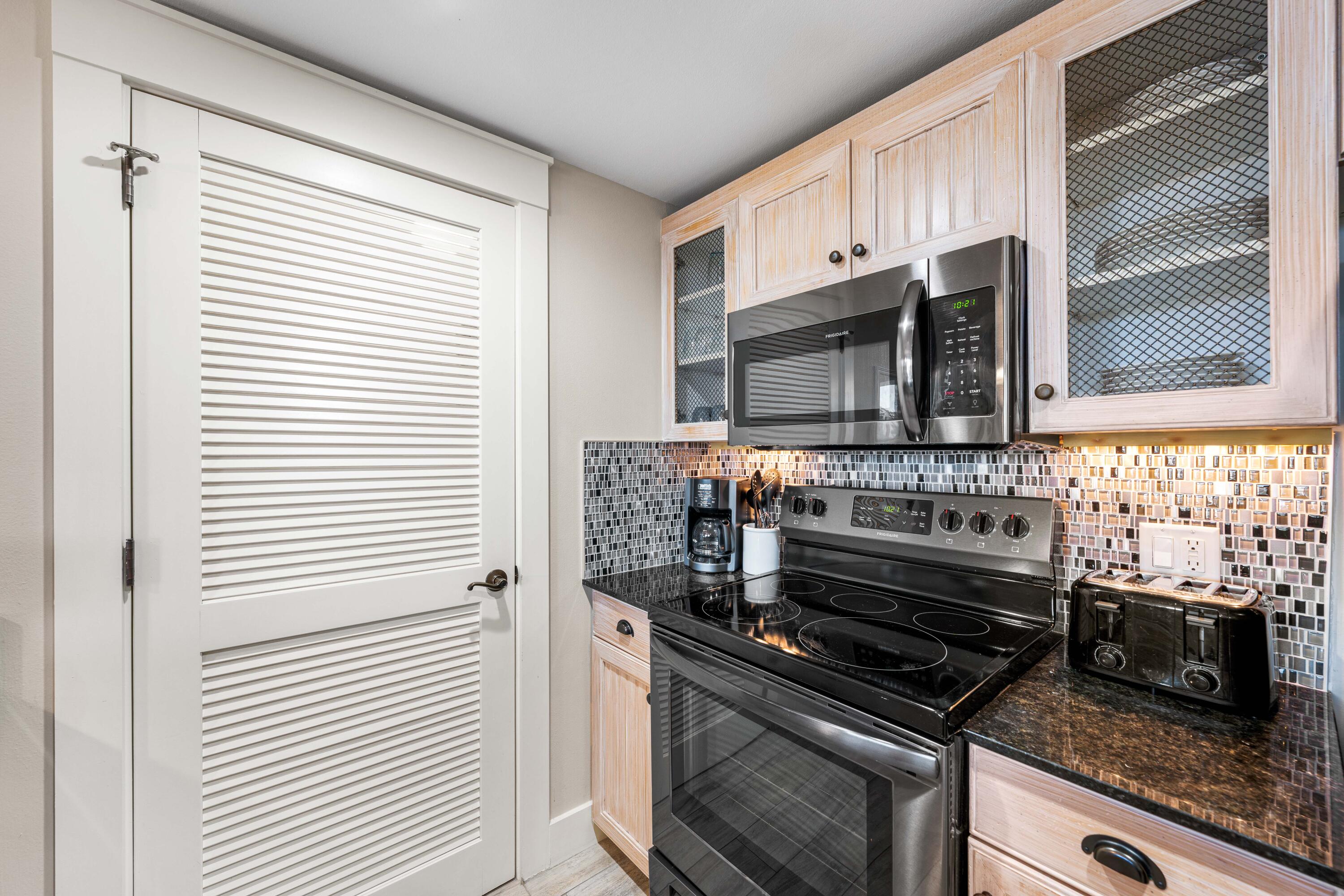 9200 Baytowne Wharf Boulevard 444/446