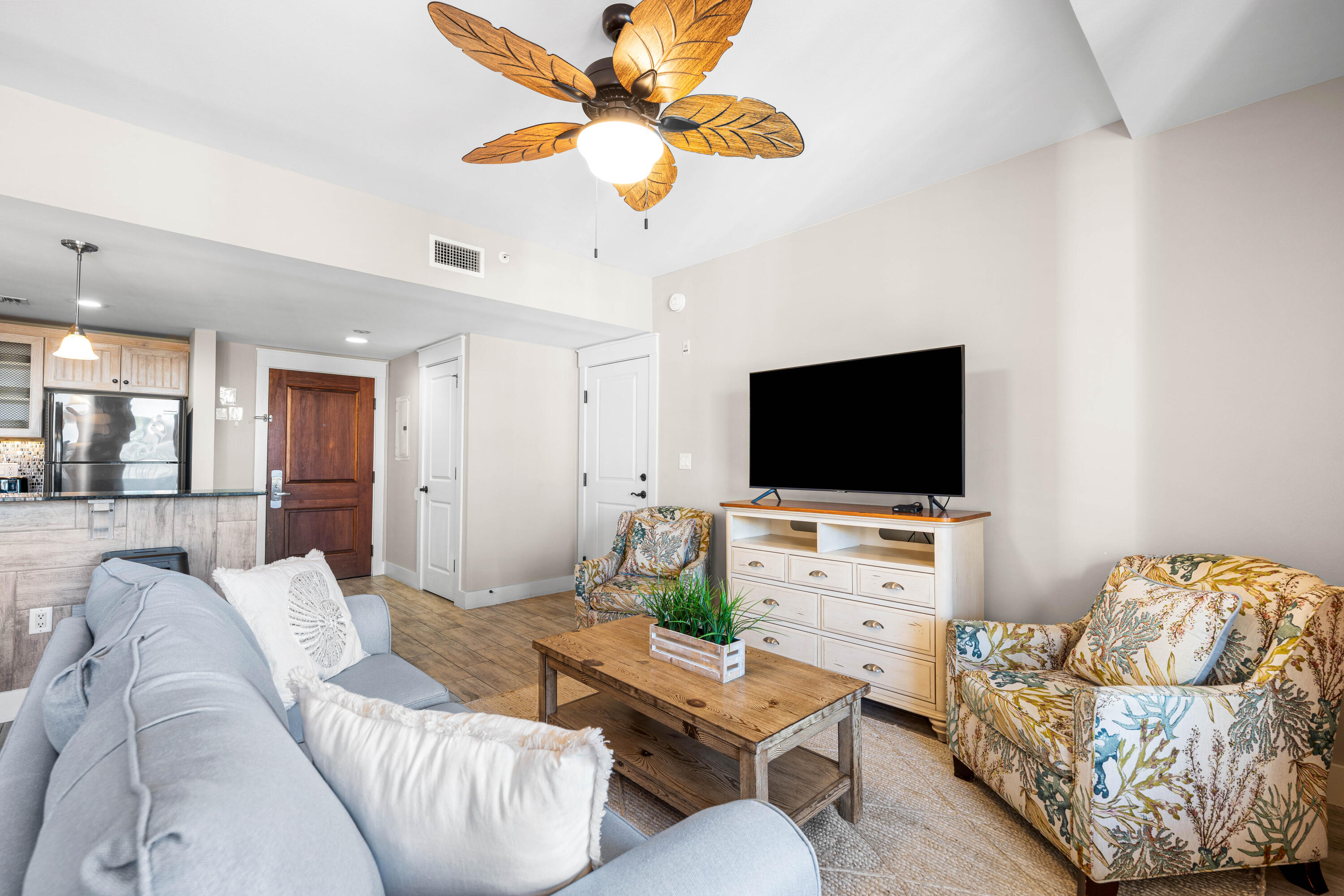 9200 Baytowne Wharf Boulevard 444/446