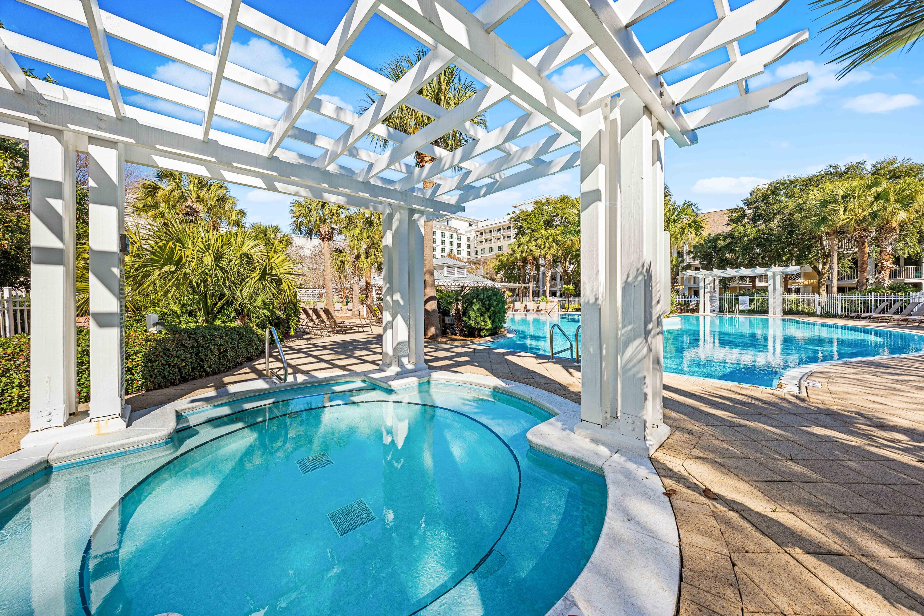 9200 Baytowne Wharf Boulevard 444/446