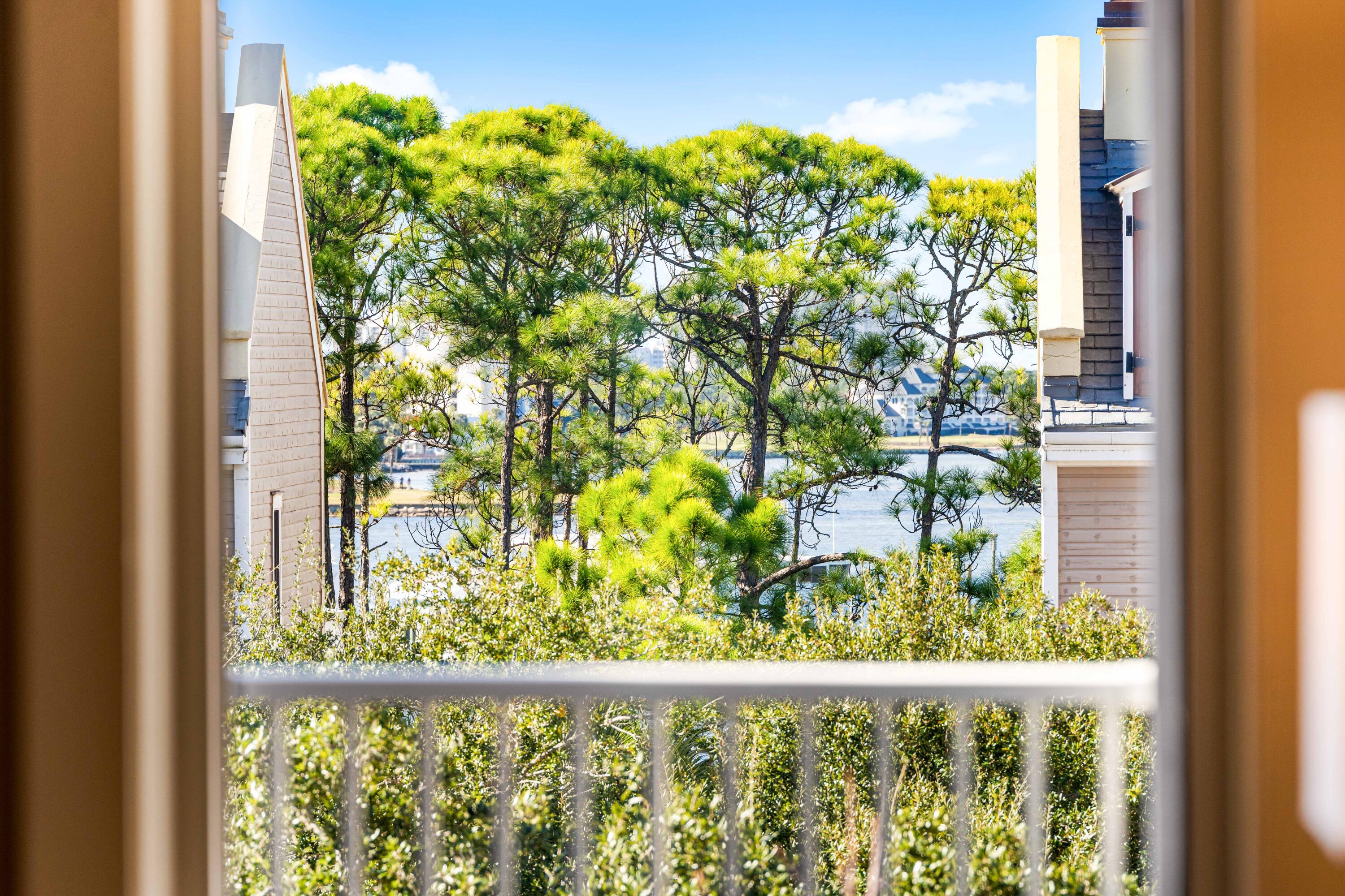 9200 Baytowne Wharf Boulevard 444/446