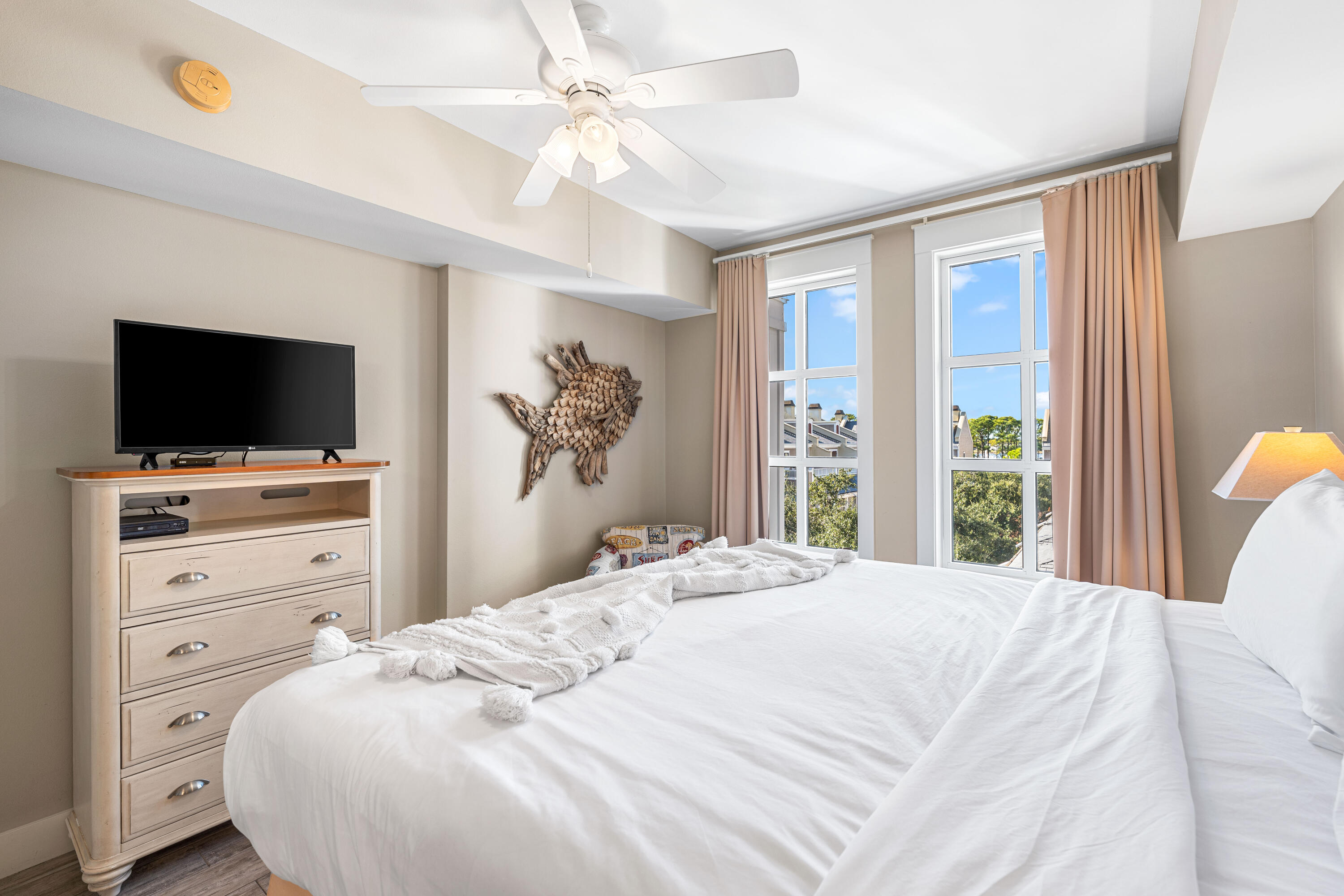 9200 Baytowne Wharf Boulevard 444/446