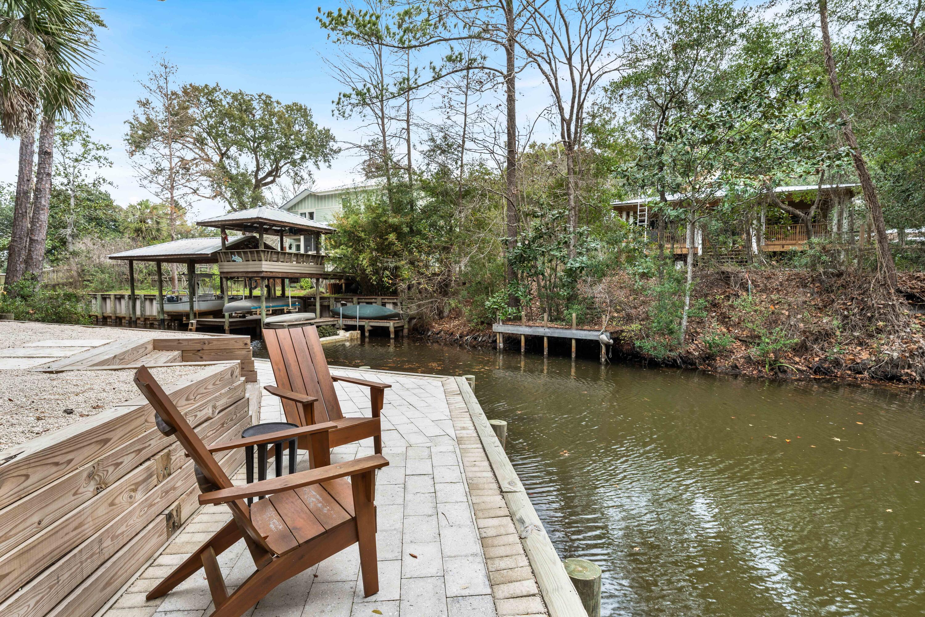 294 W Point Washington Road