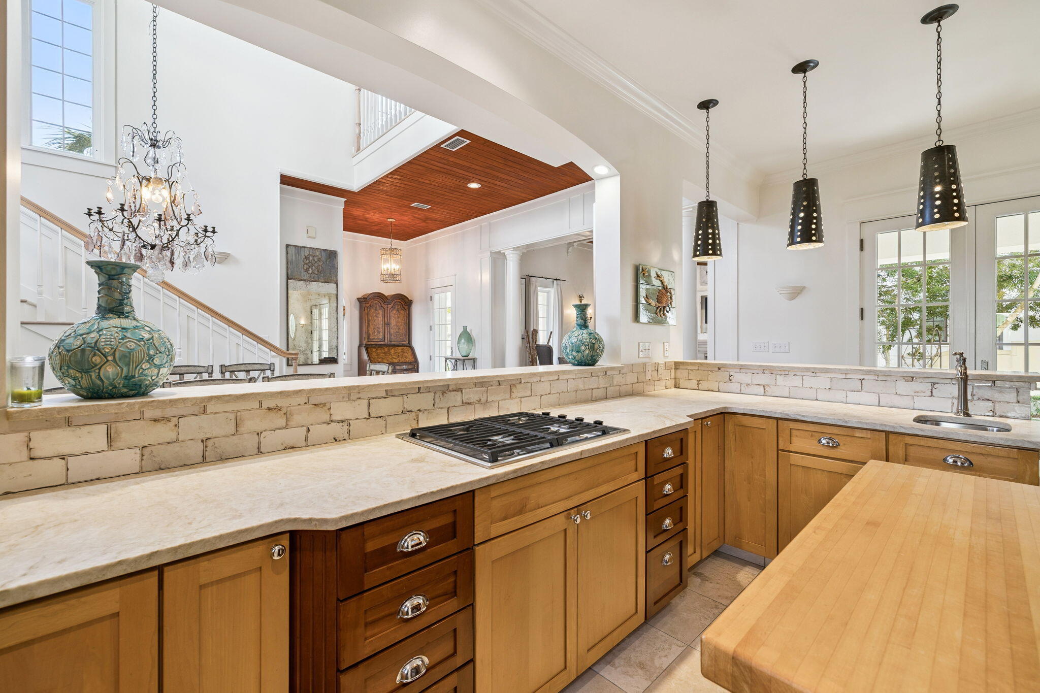 152 White Cliffs Boulevard