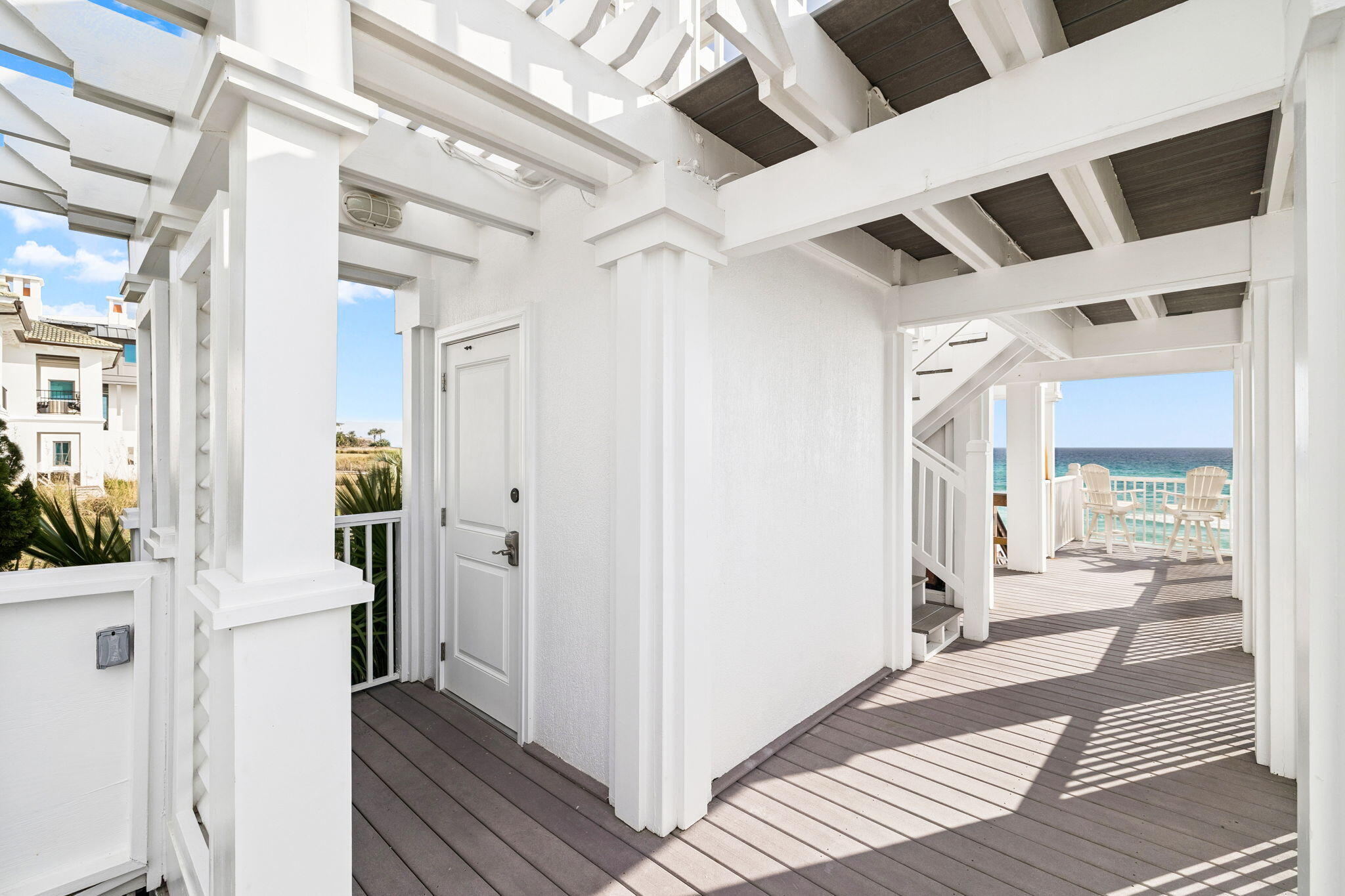 152 White Cliffs Boulevard