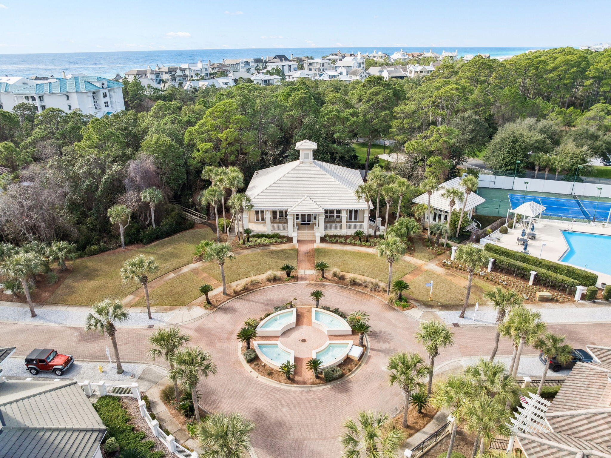 152 White Cliffs Boulevard