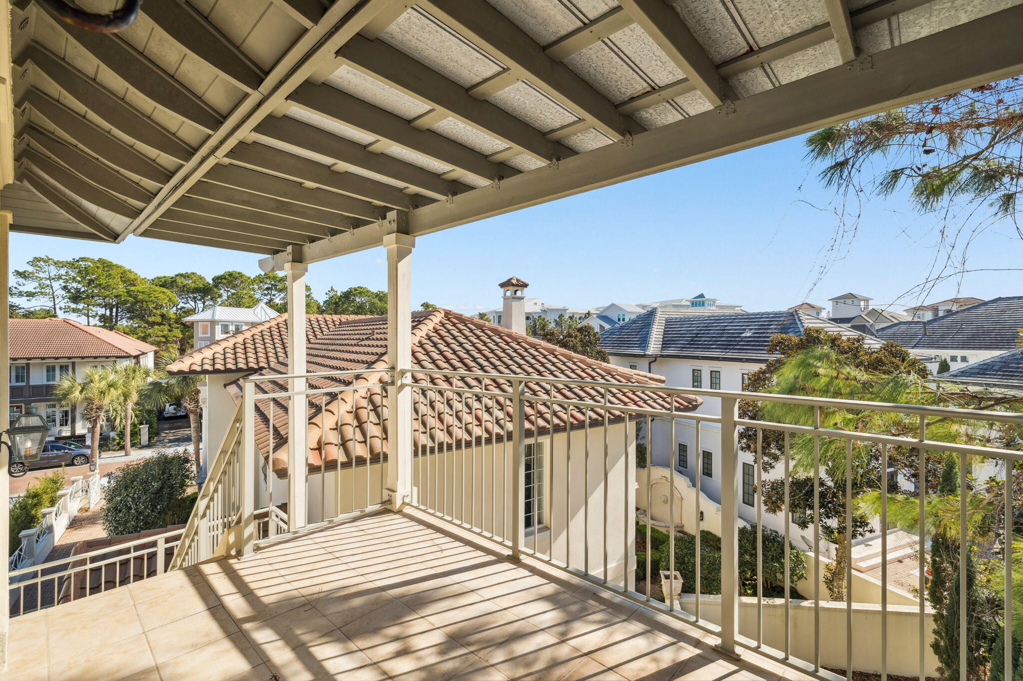 152 White Cliffs Boulevard