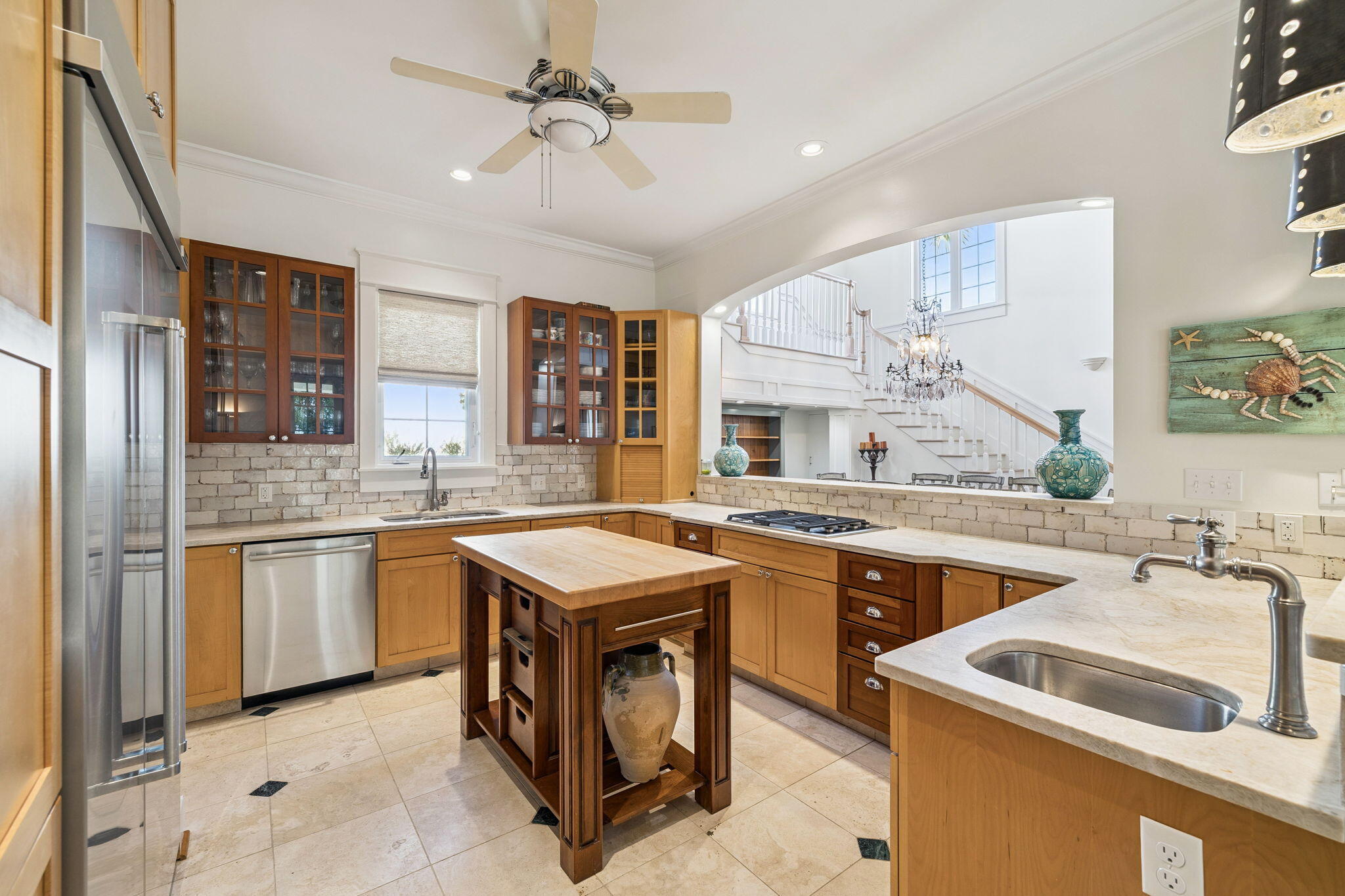 152 White Cliffs Boulevard