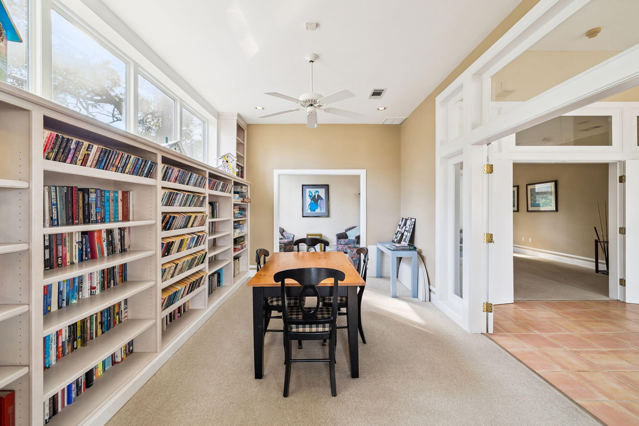 152 White Cliffs Boulevard