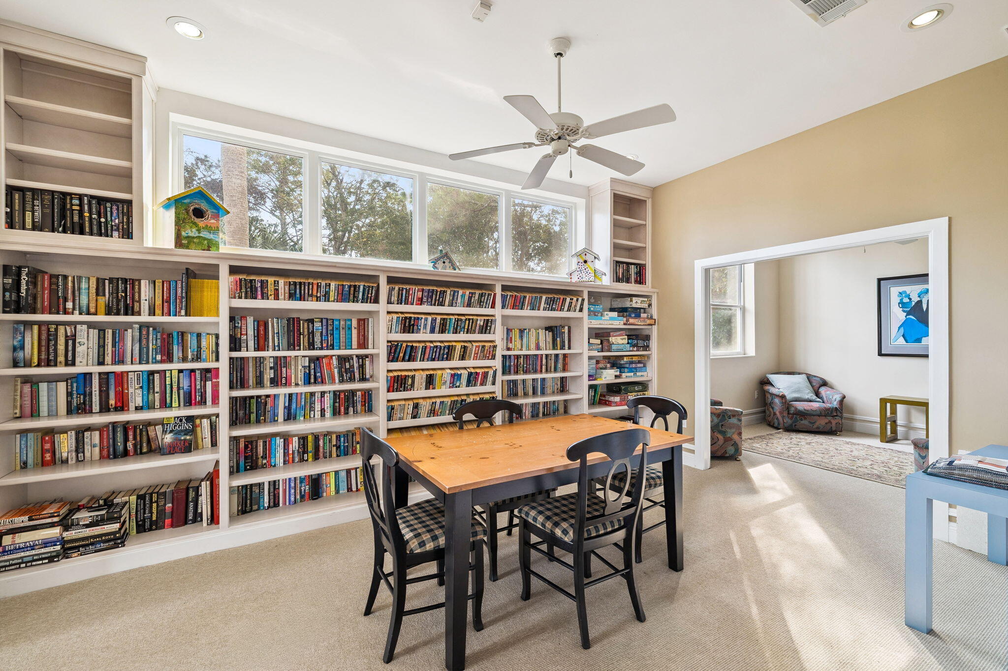 152 White Cliffs Boulevard