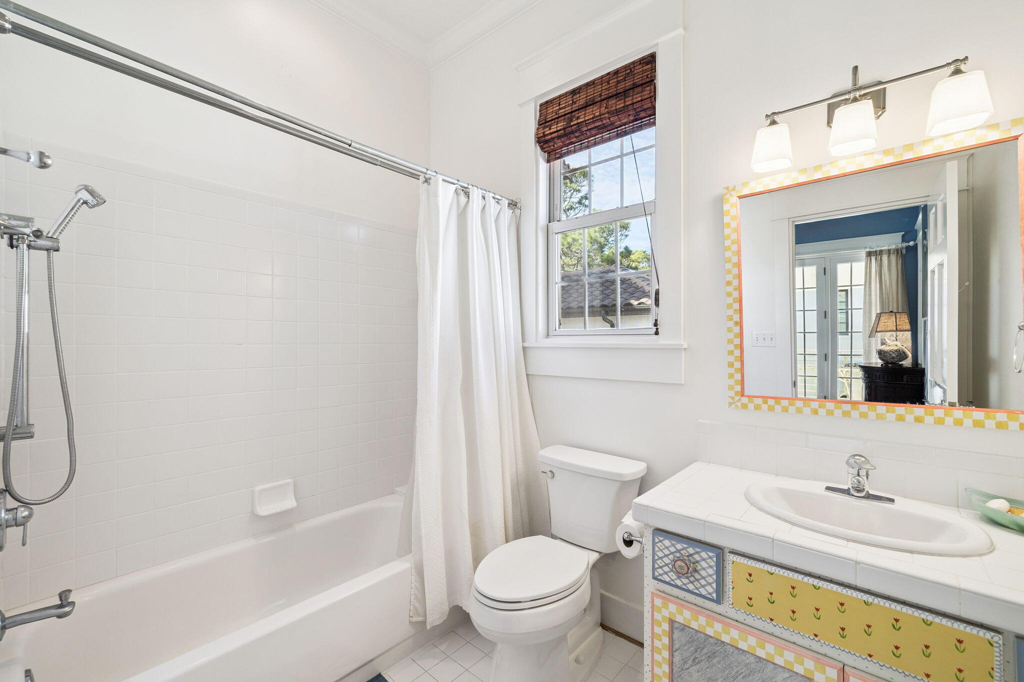 152 White Cliffs Boulevard