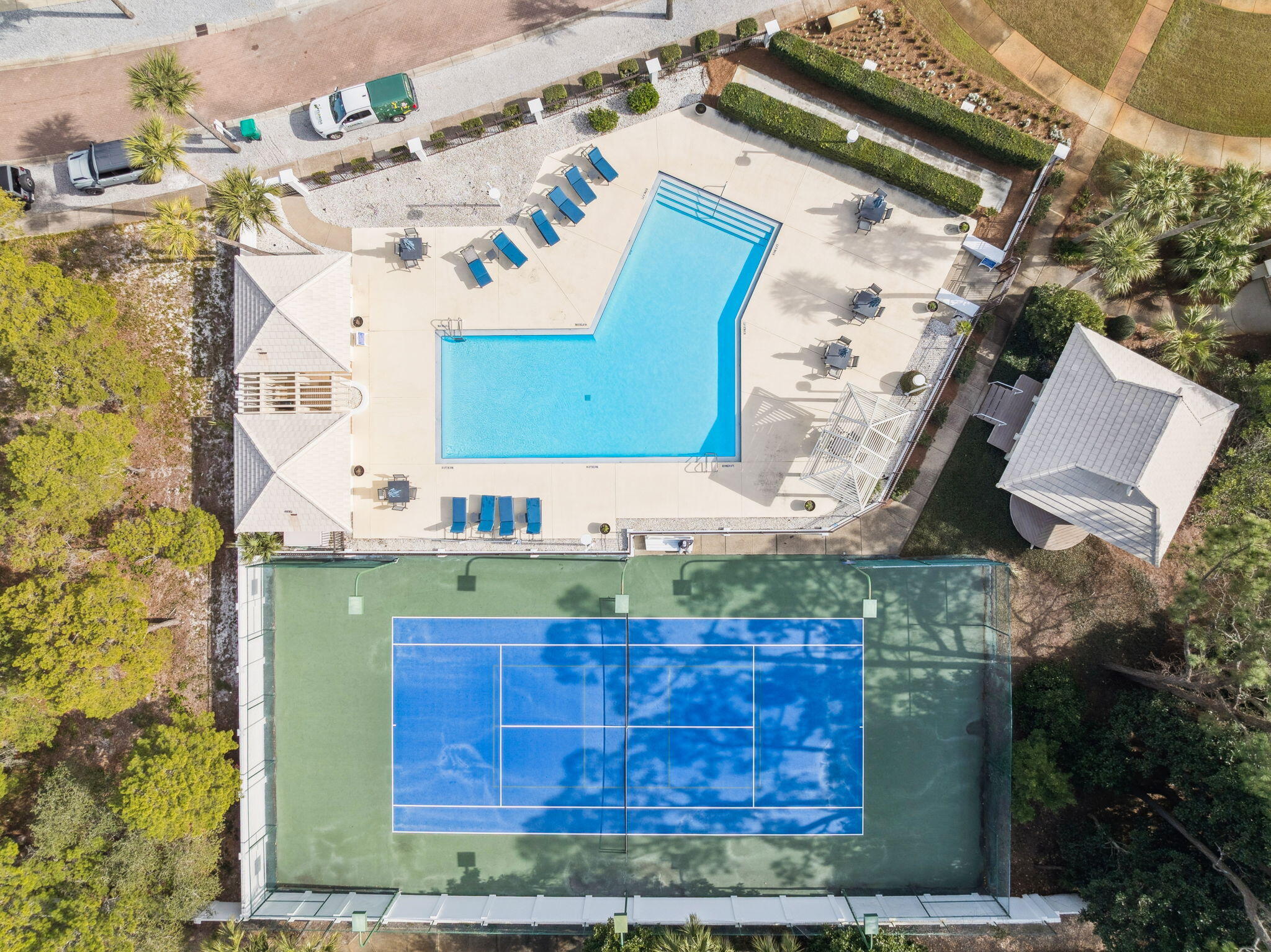 152 White Cliffs Boulevard