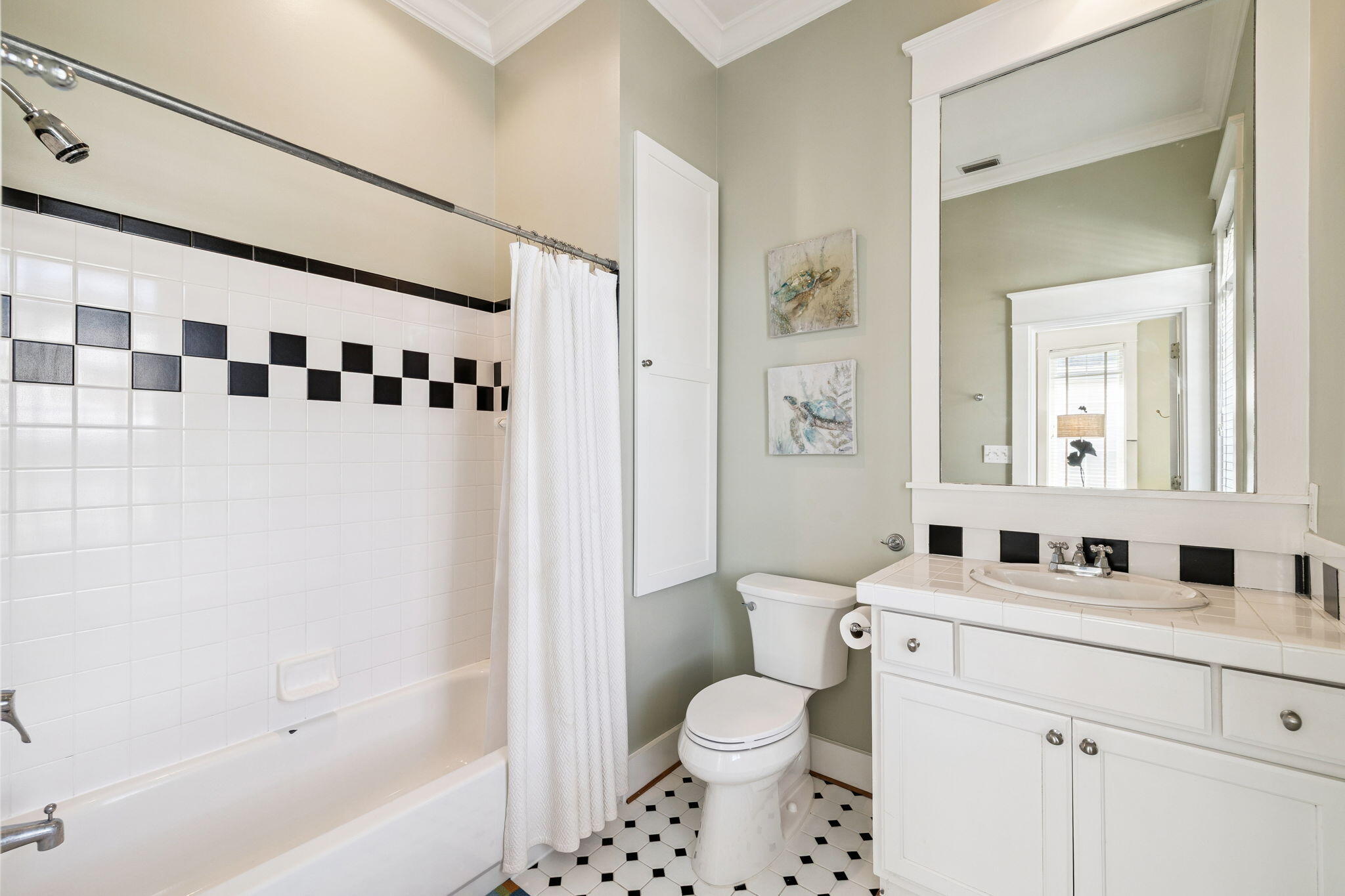 152 White Cliffs Boulevard