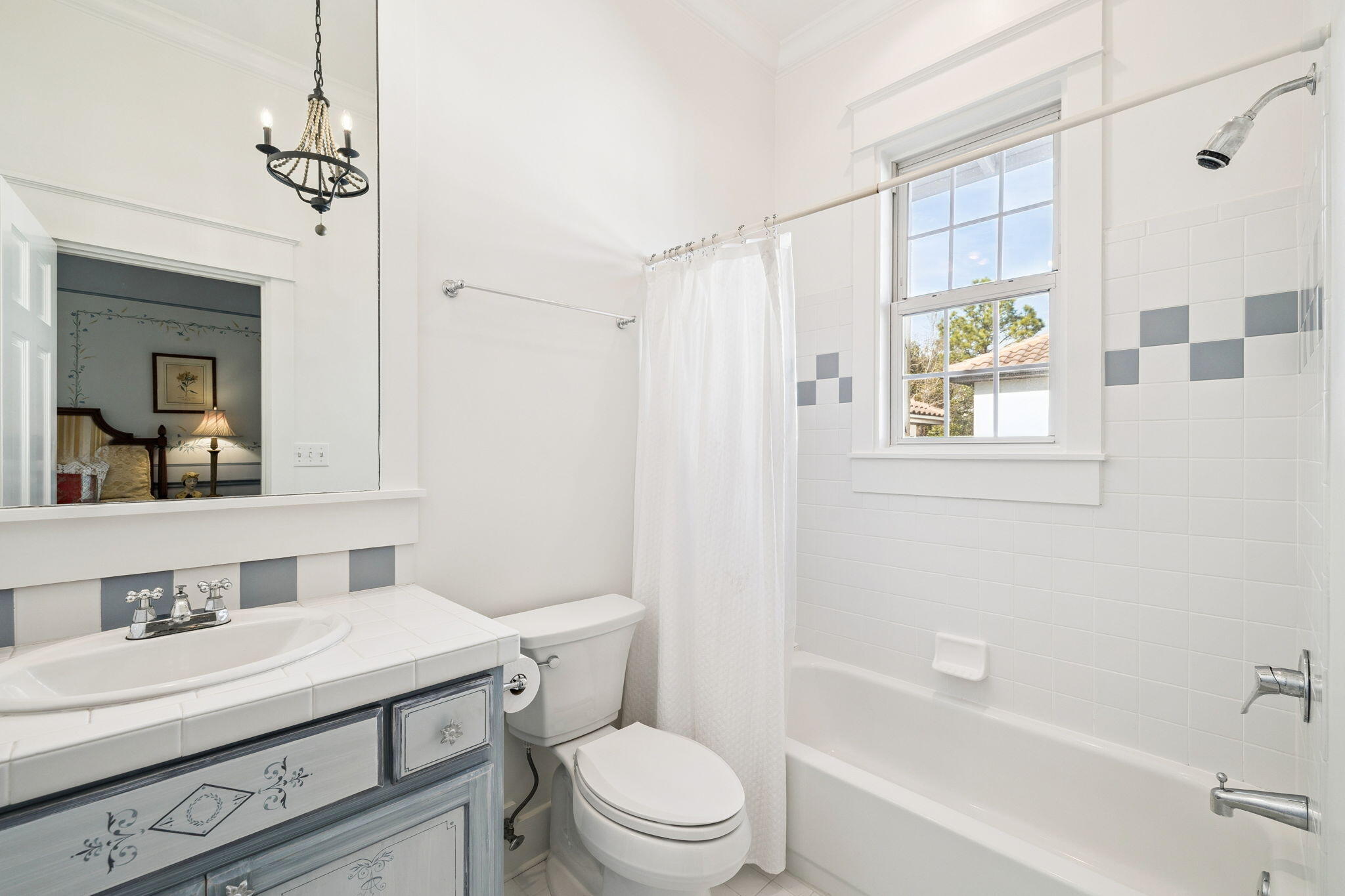 152 White Cliffs Boulevard