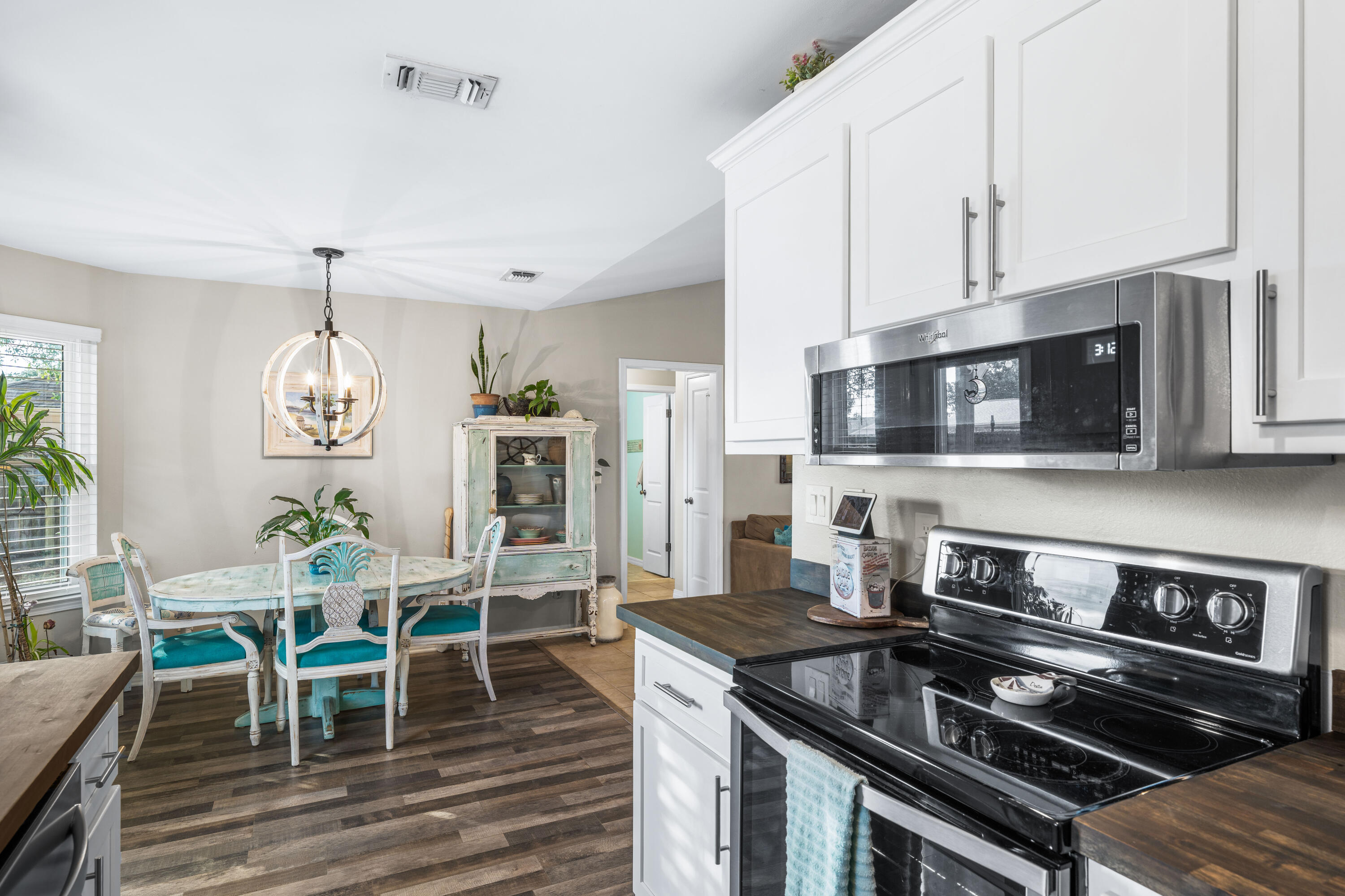 7867 Pleasant Oak Avenue