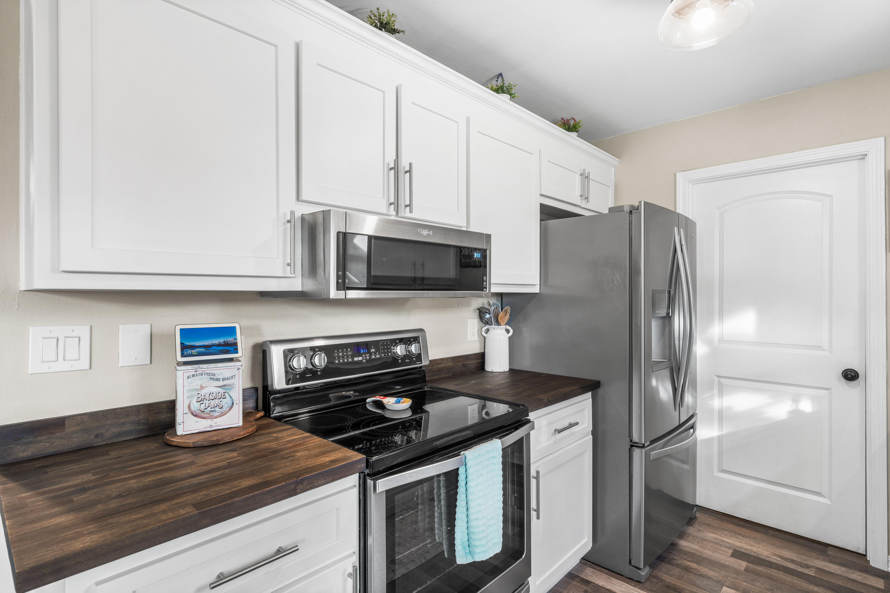 7867 Pleasant Oak Avenue