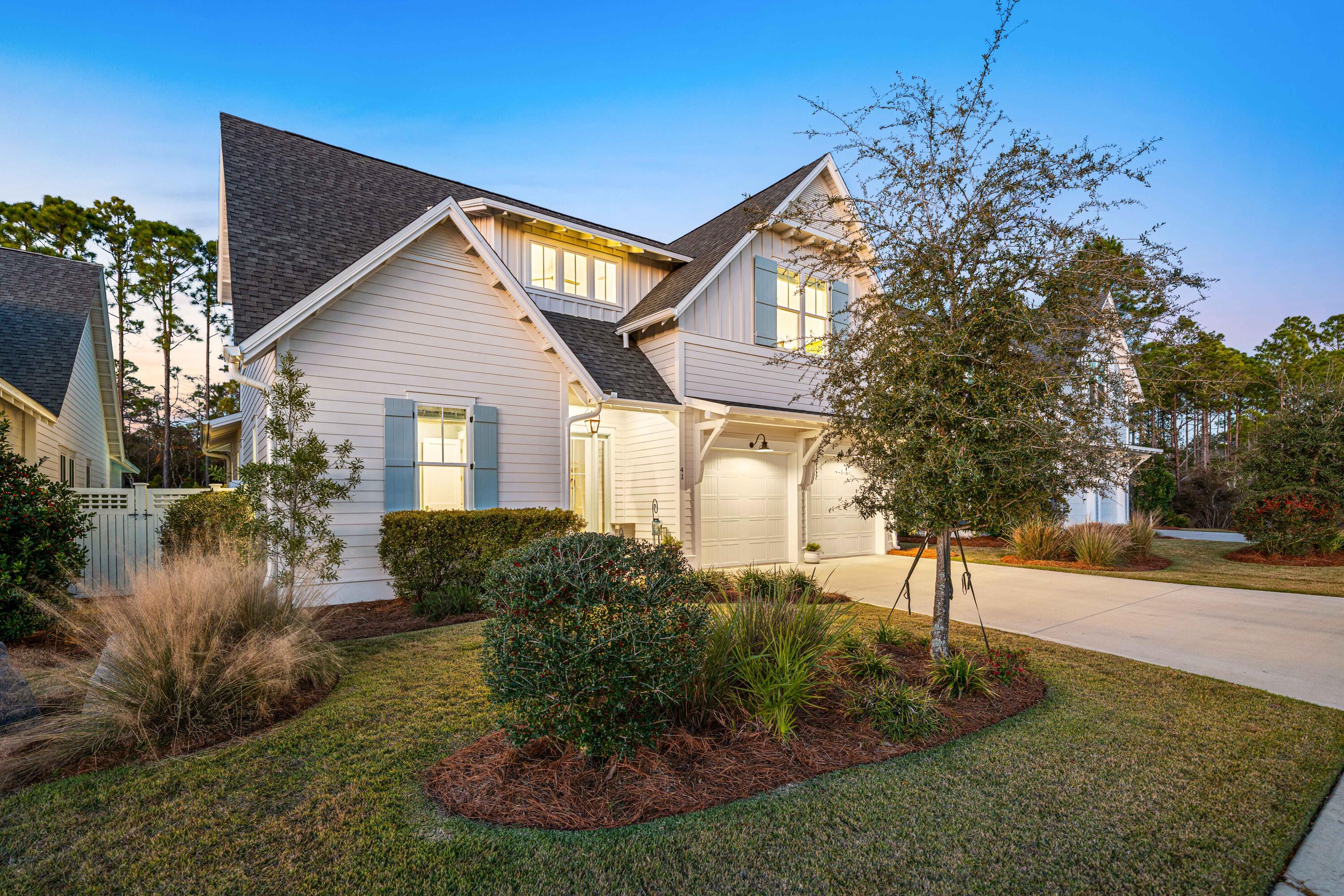 41 E Firethorn Circle