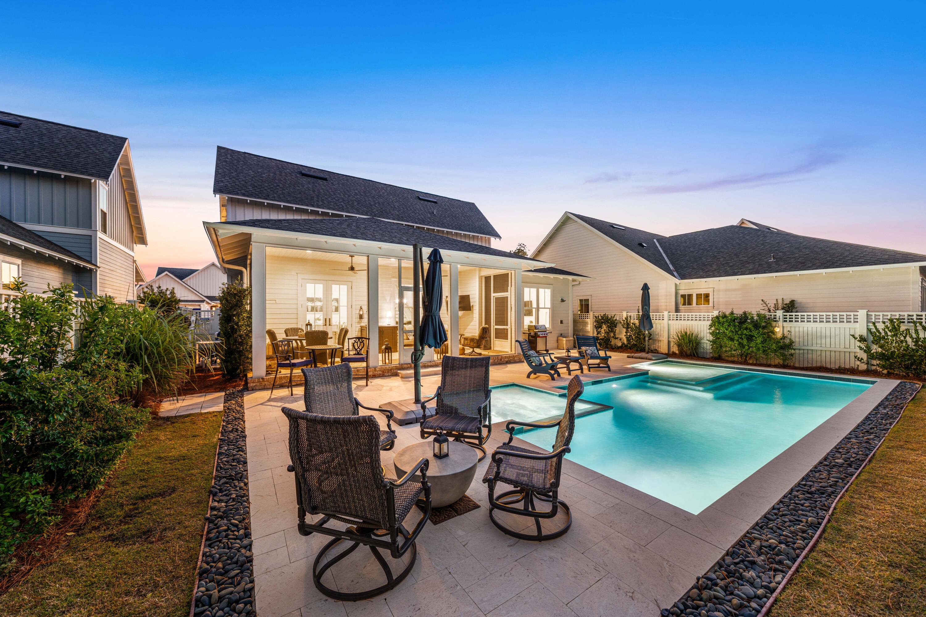 41 E Firethorn Circle