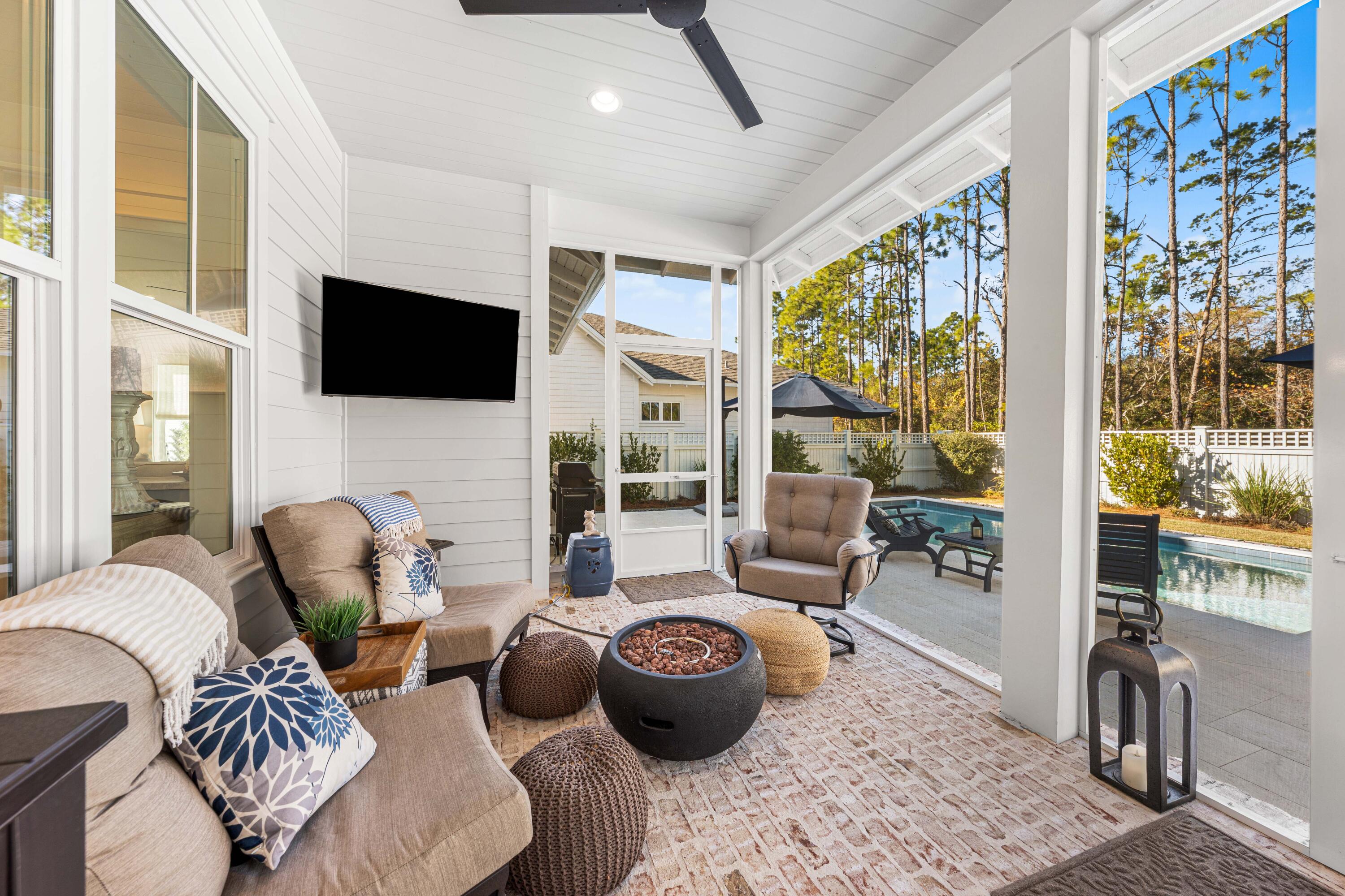 41 E Firethorn Circle