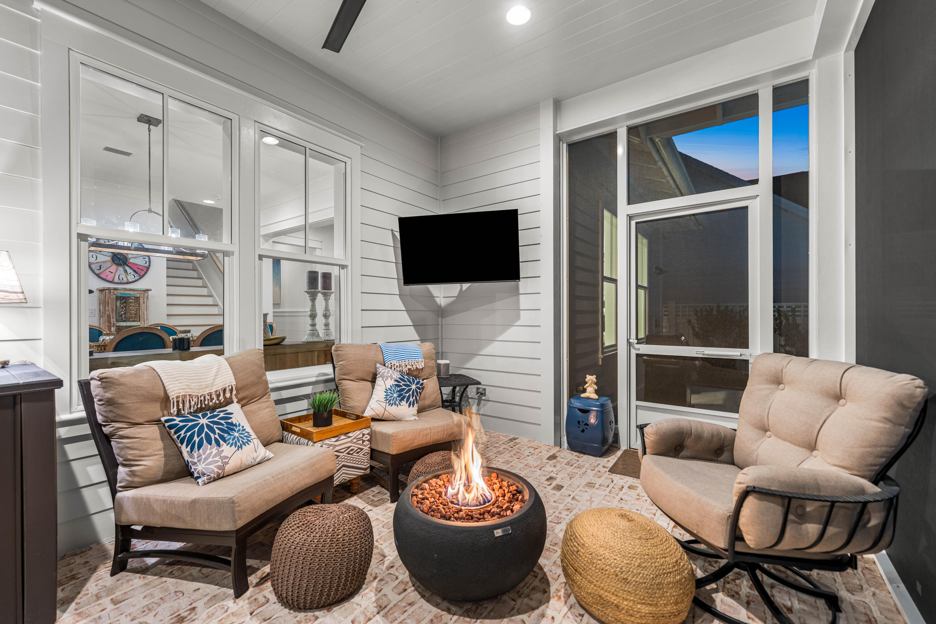 41 E Firethorn Circle