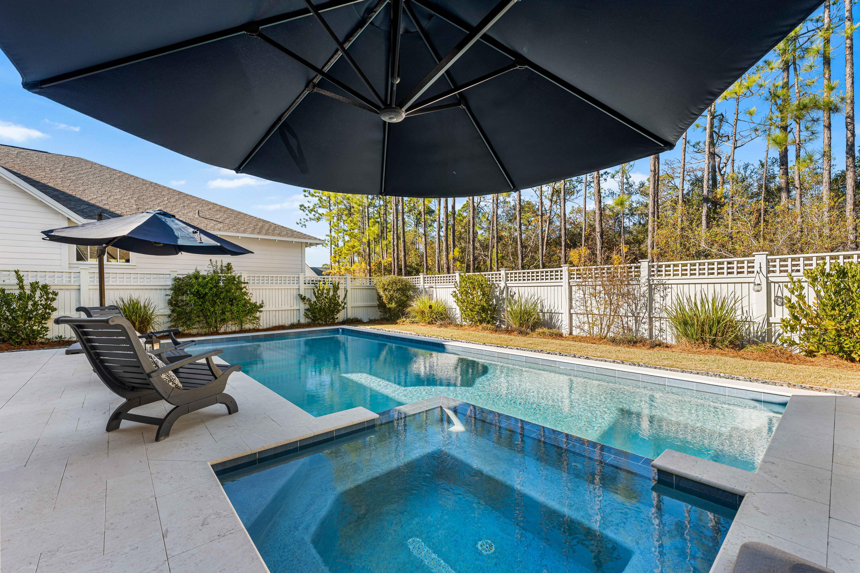 41 E Firethorn Circle