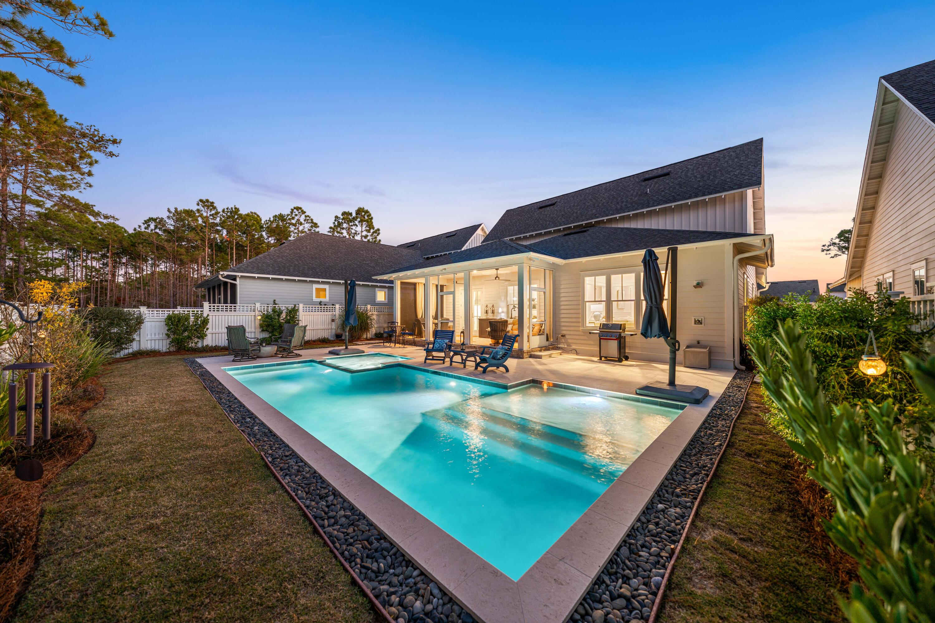 41 E Firethorn Circle